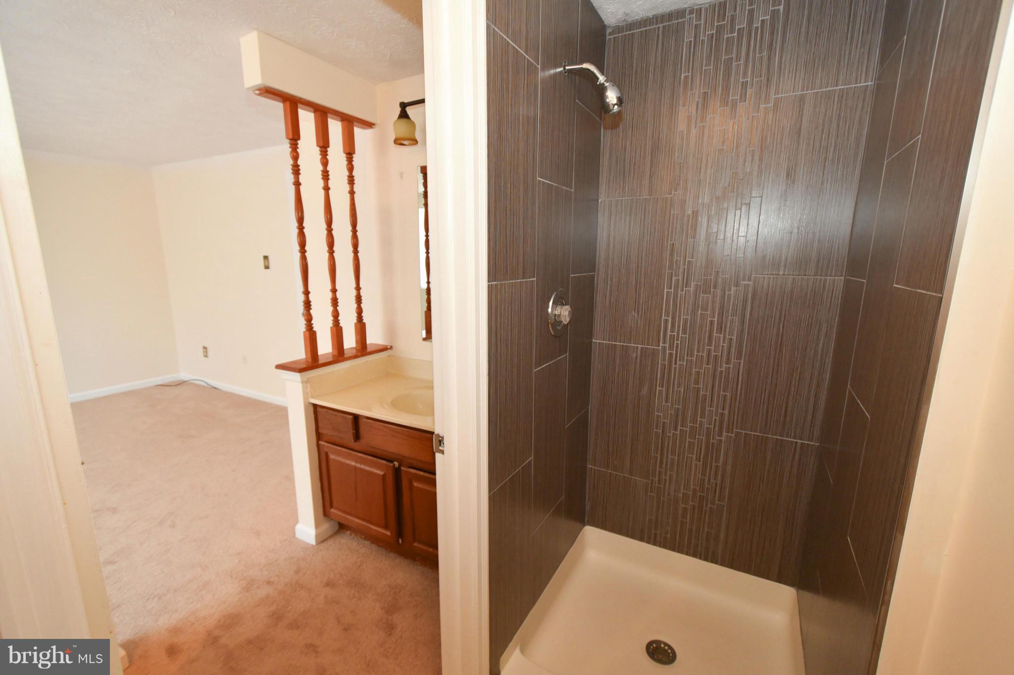 HEATHER GLEN - Residential