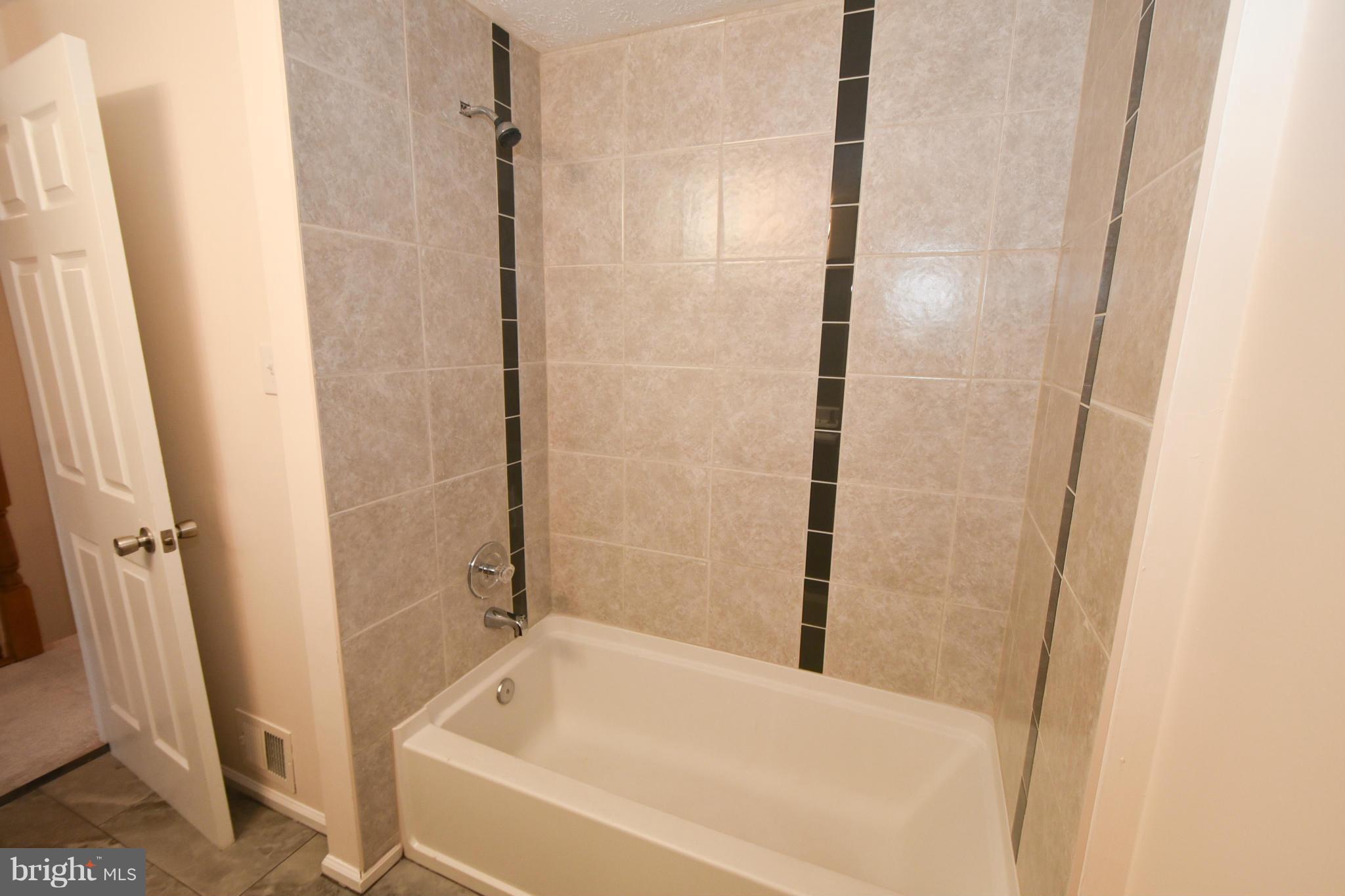 HEATHER GLEN - Residential