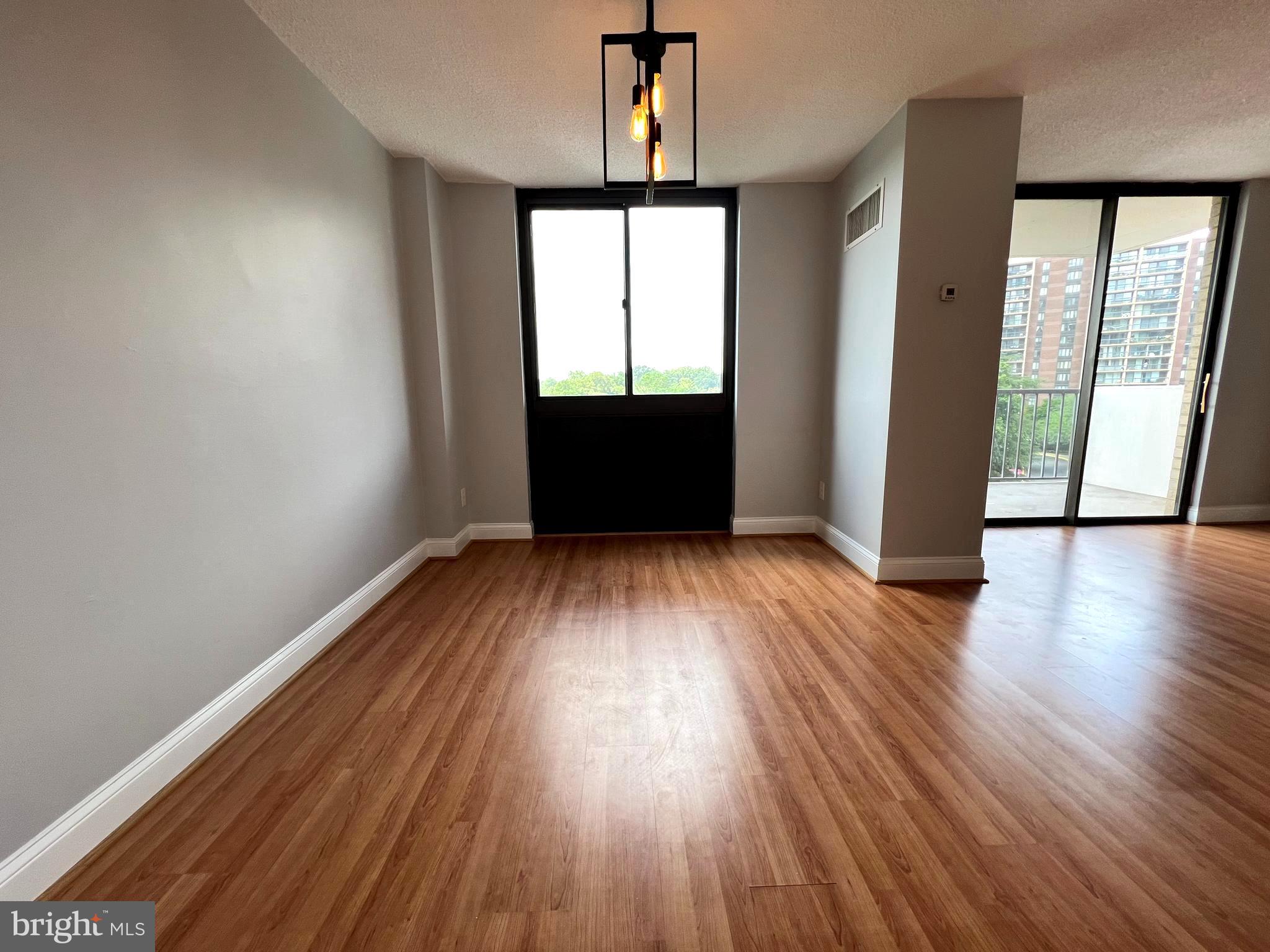 WESTLAKE PARK - Residential Lease