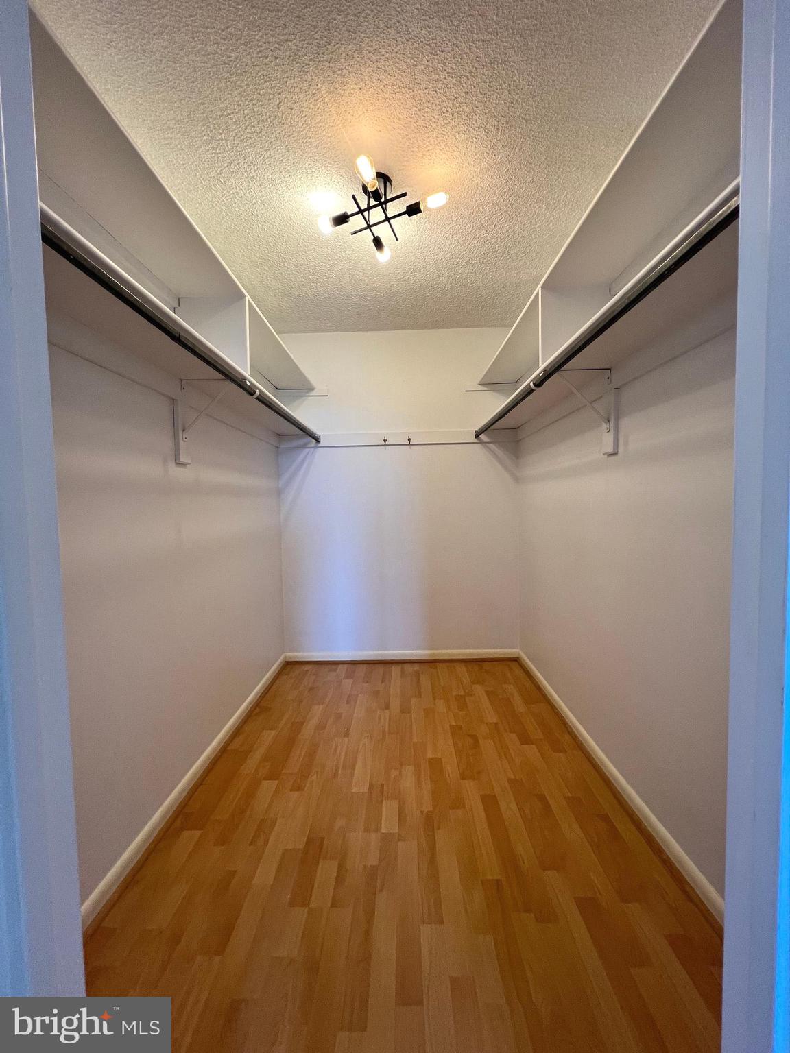 WESTLAKE PARK - Residential Lease