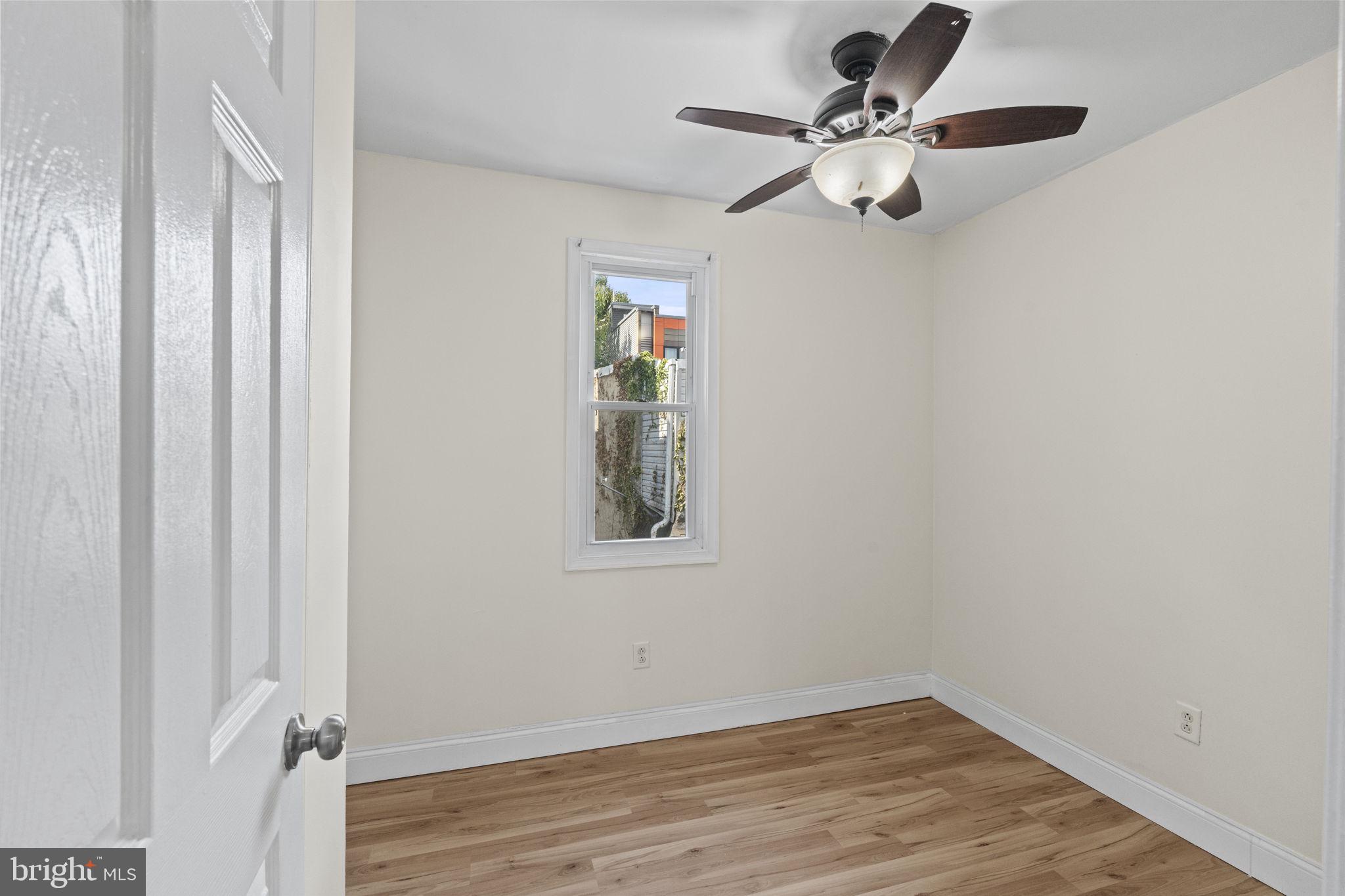 POINT BREEZE - Residential Lease