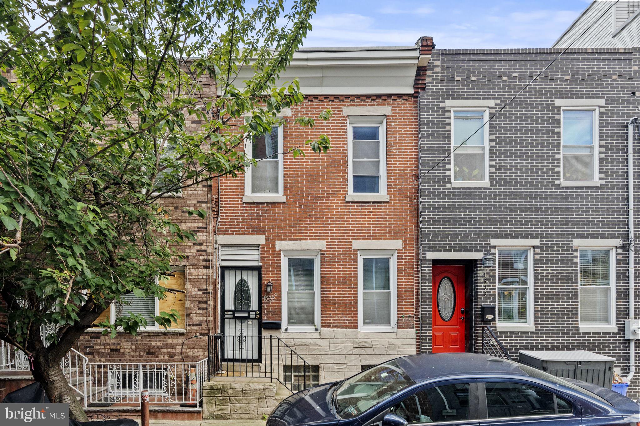 Charming Point Breeze rowhome featuring an open floor plan on the first level, and a spacious kitchen with ample cabinet storage, tile backsplash, gas range, and an eat-up breakfast bar. Enjoy a private back patio retreat. Upstairs you’ll find 3 bedrooms and a full hall bath. Laundry is located in the basement for added convenience. Prime location near public transportation and the restaurants, shops, and a short distance from center city.