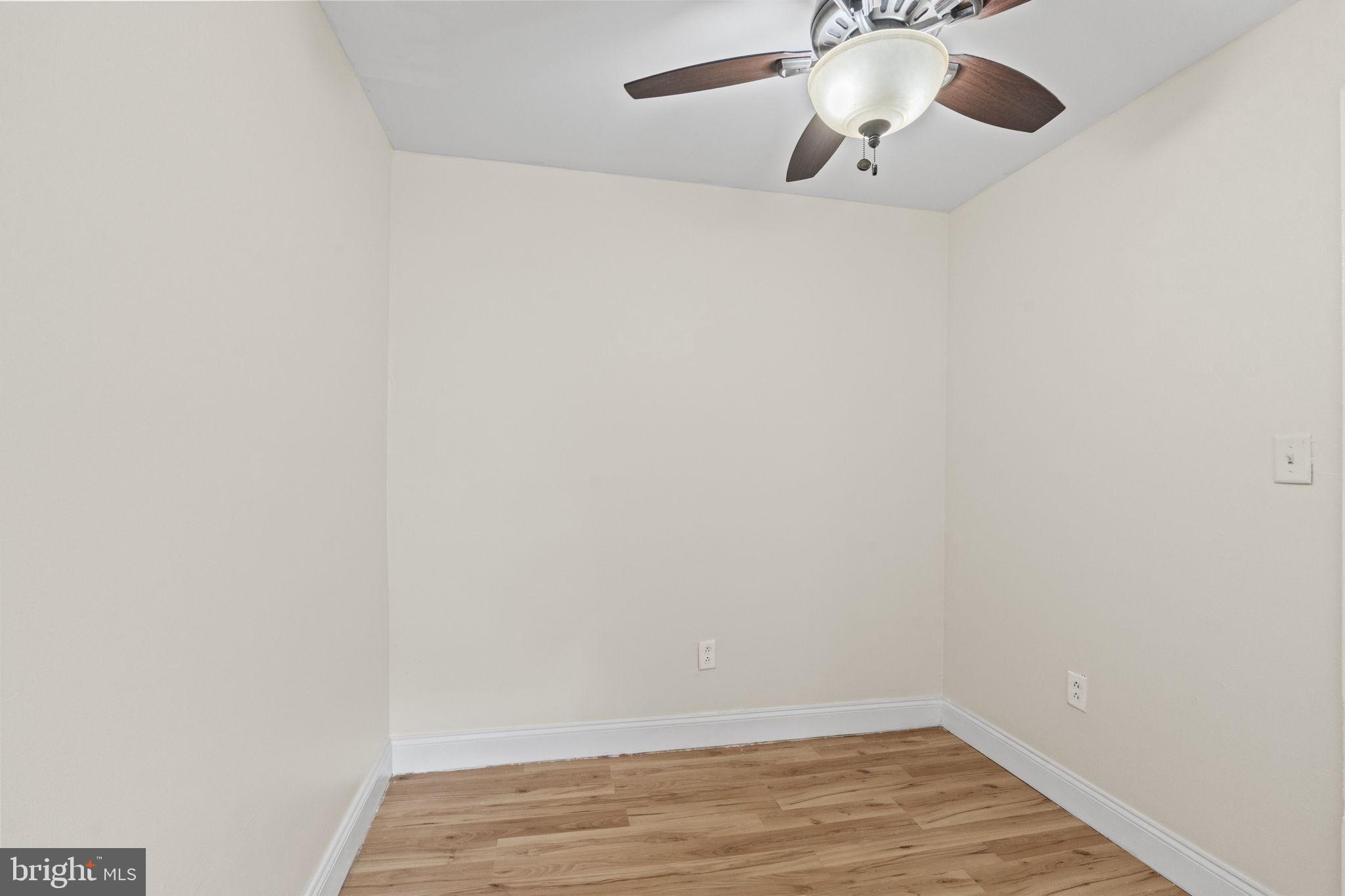 POINT BREEZE - Residential Lease