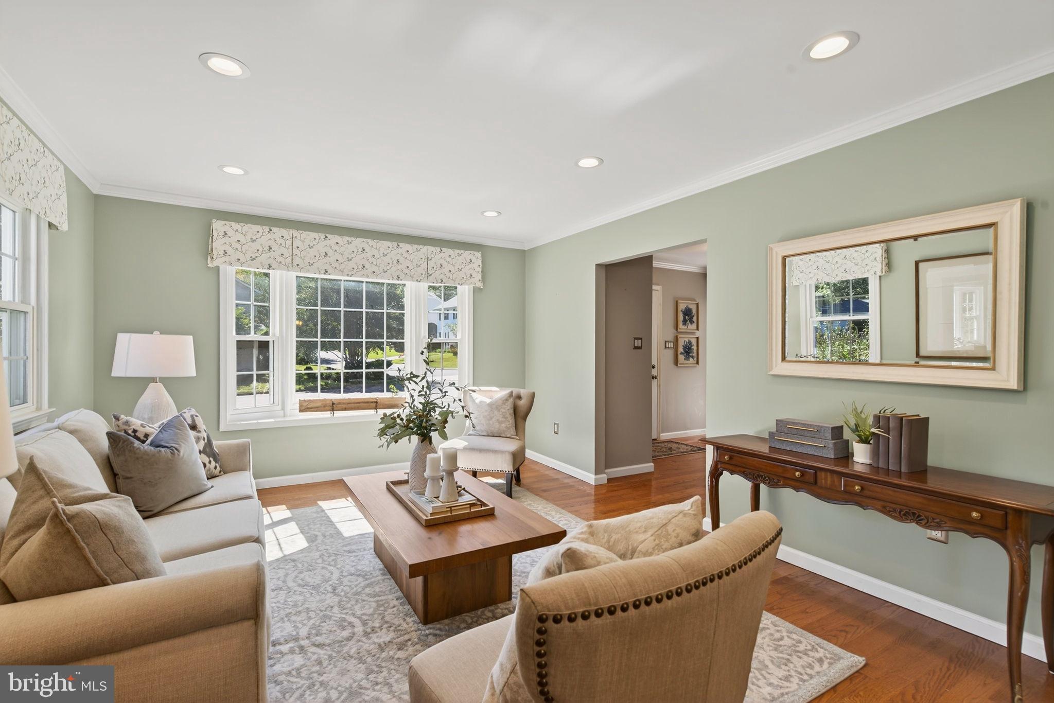 BURKE CENTRE - Residential