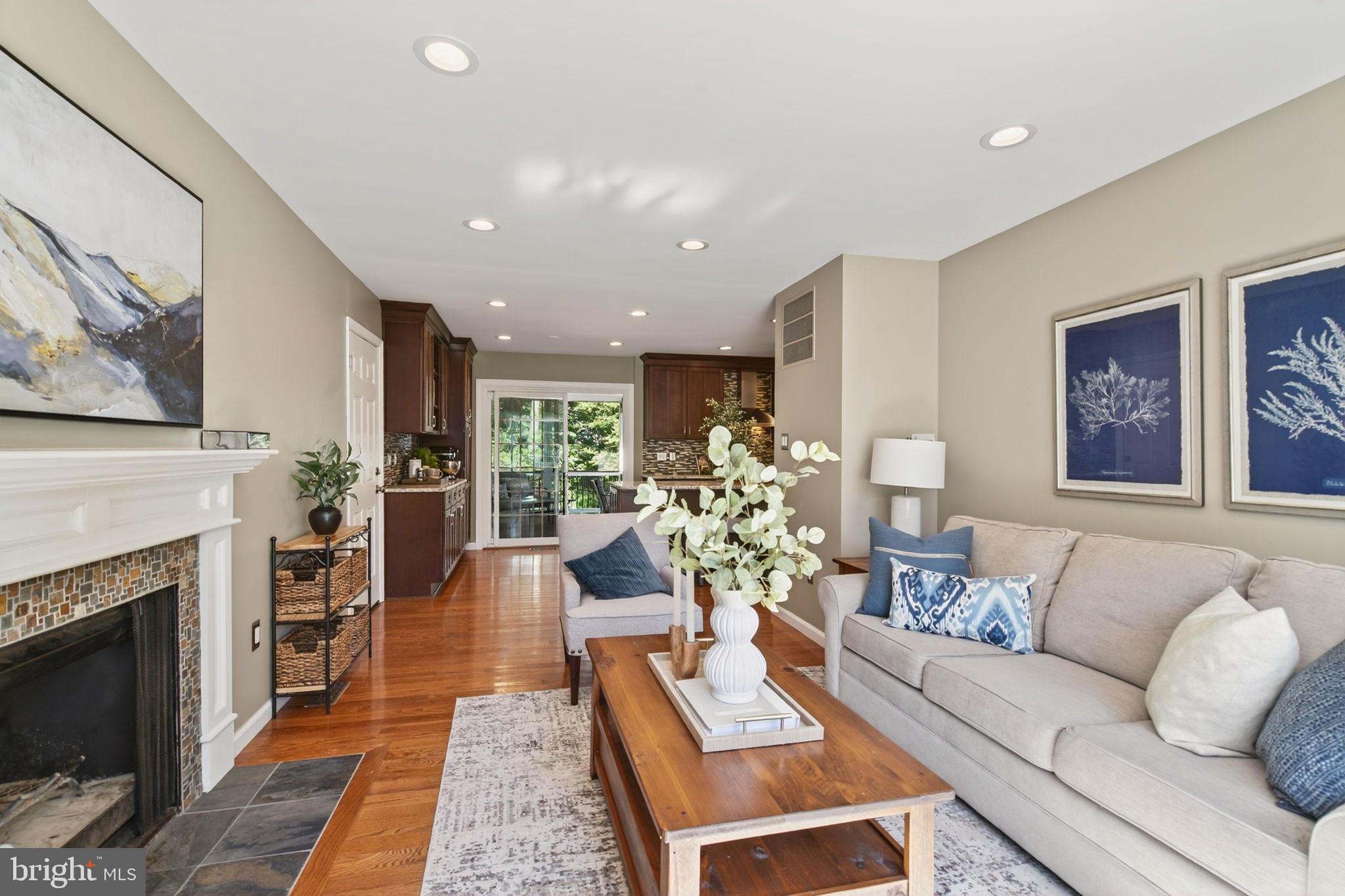 BURKE CENTRE - Residential