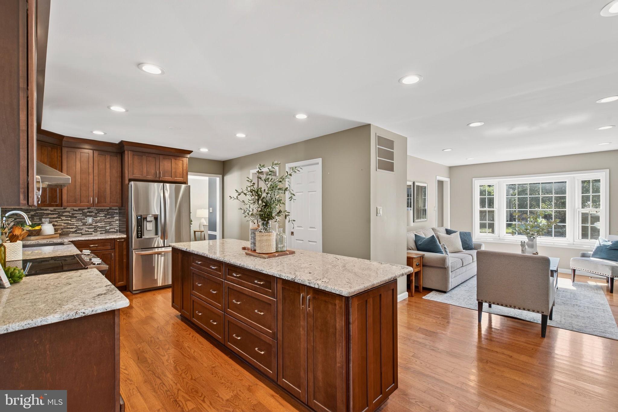 BURKE CENTRE - Residential