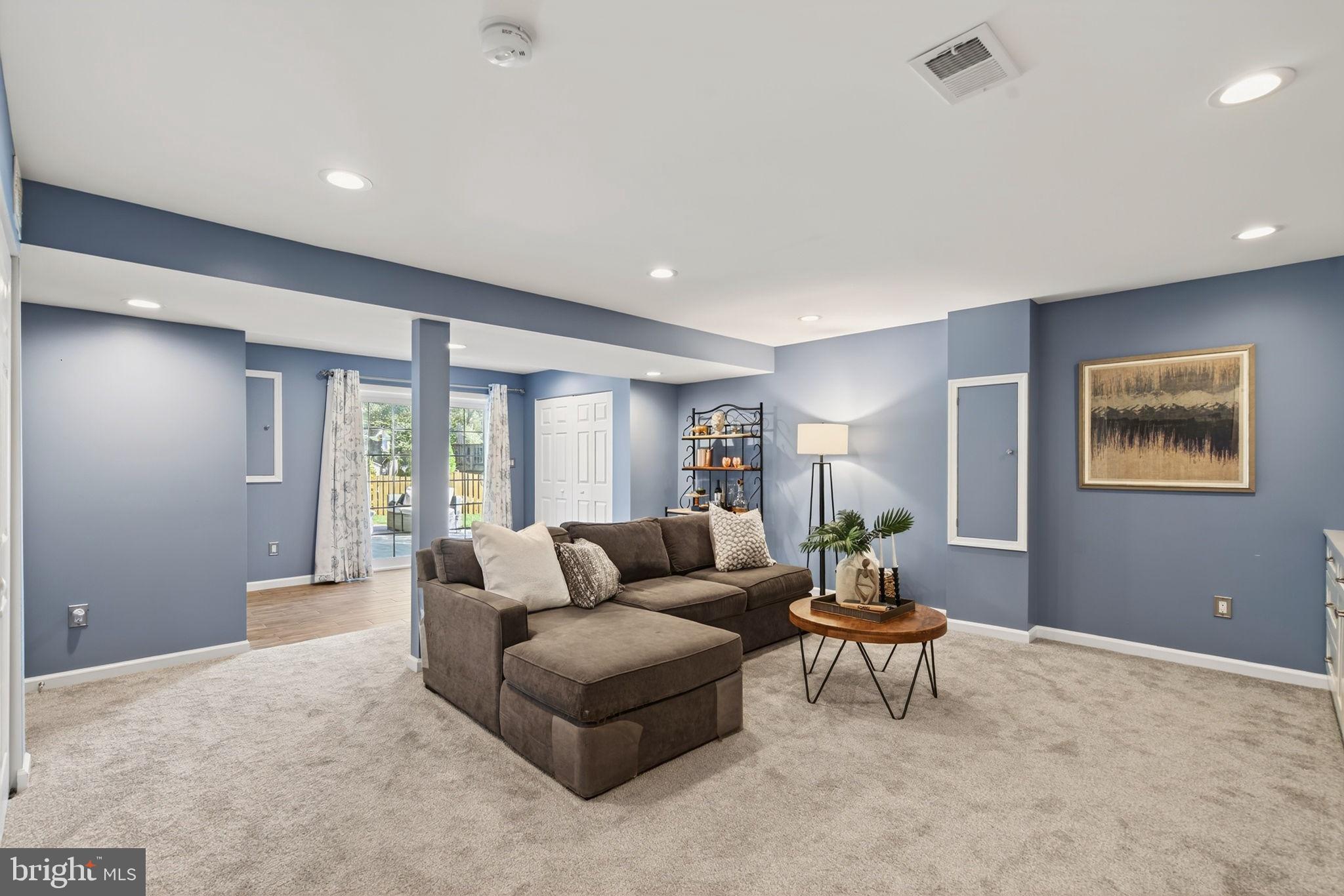 BURKE CENTRE - Residential