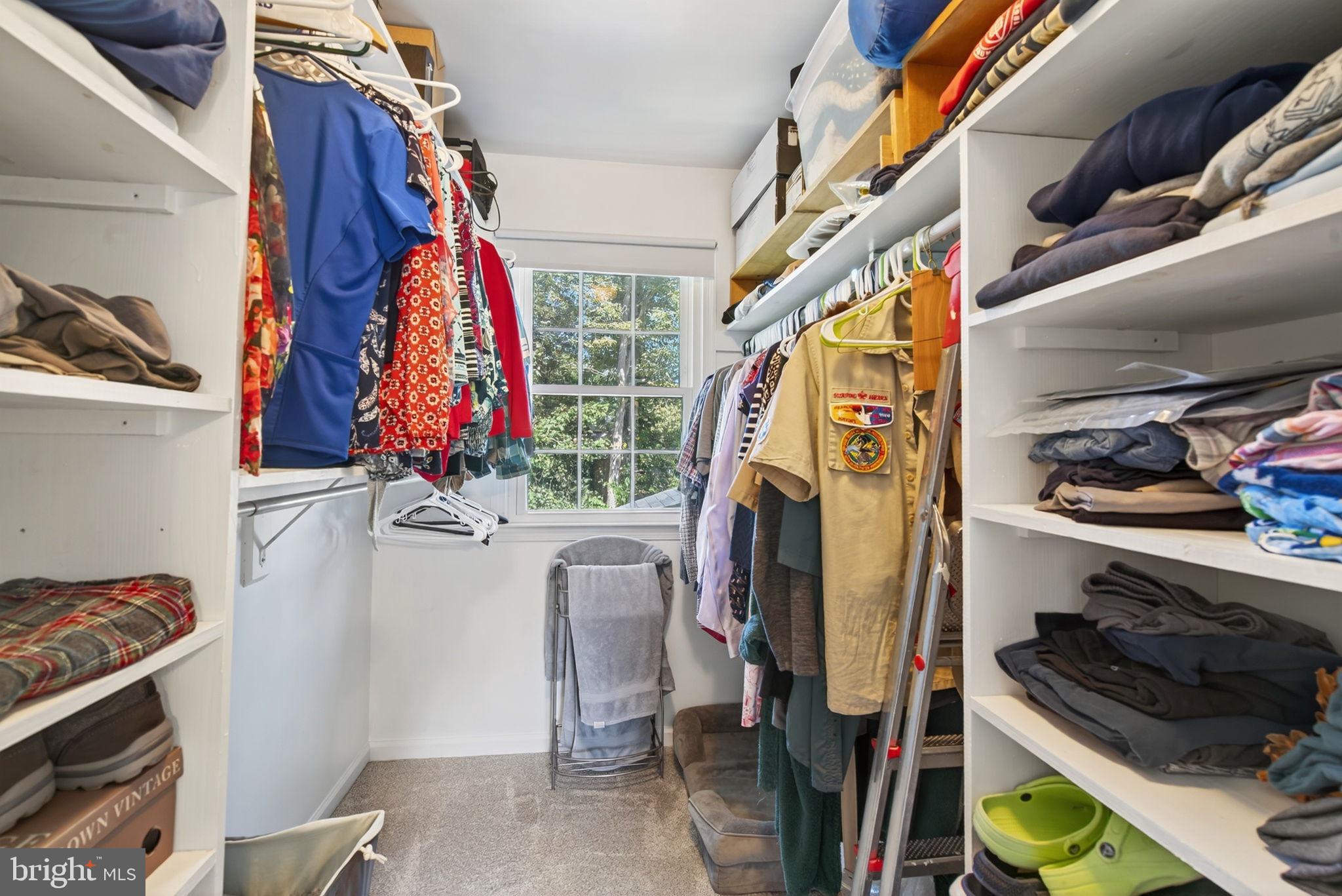 BURKE CENTRE - Residential