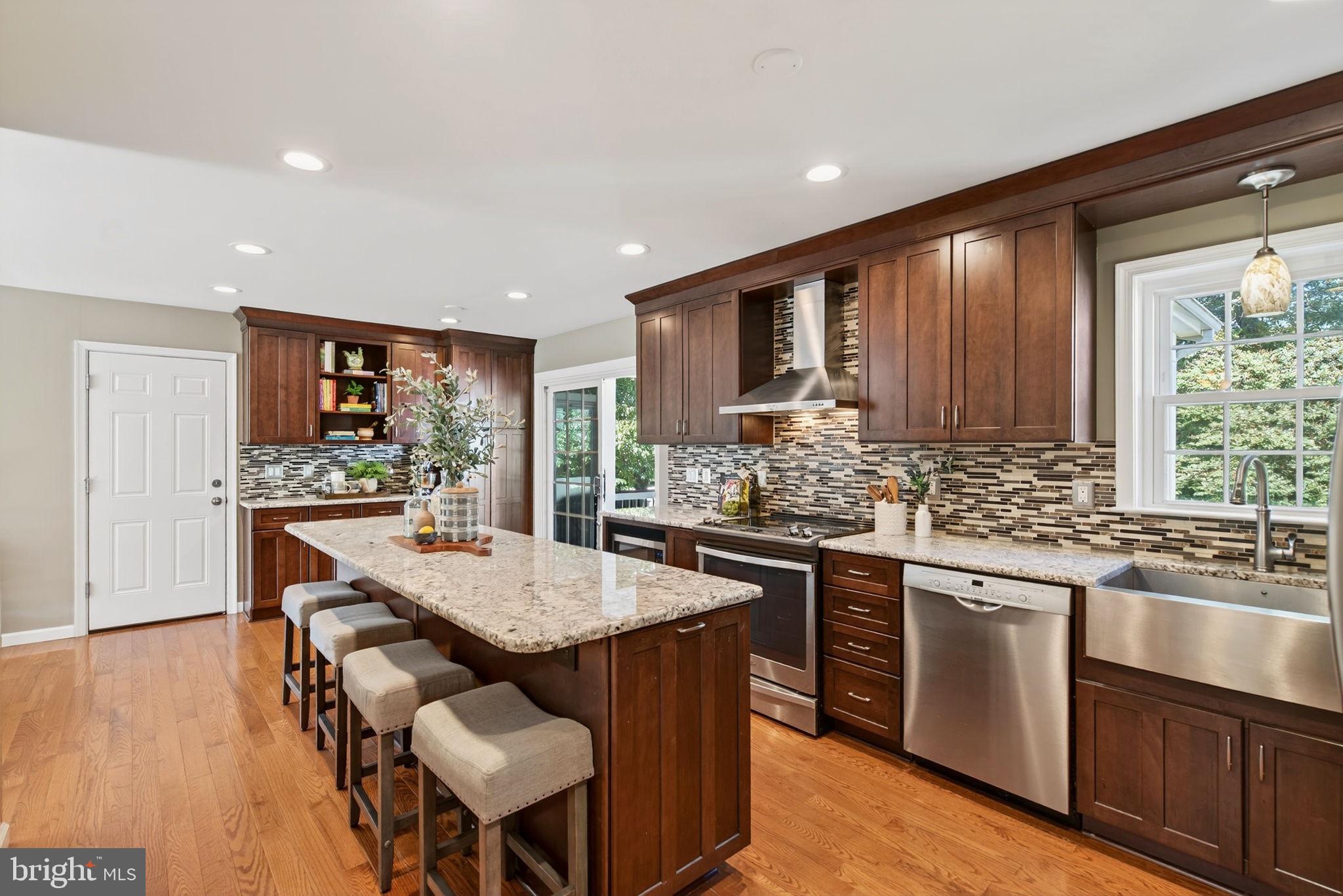 BURKE CENTRE - Residential