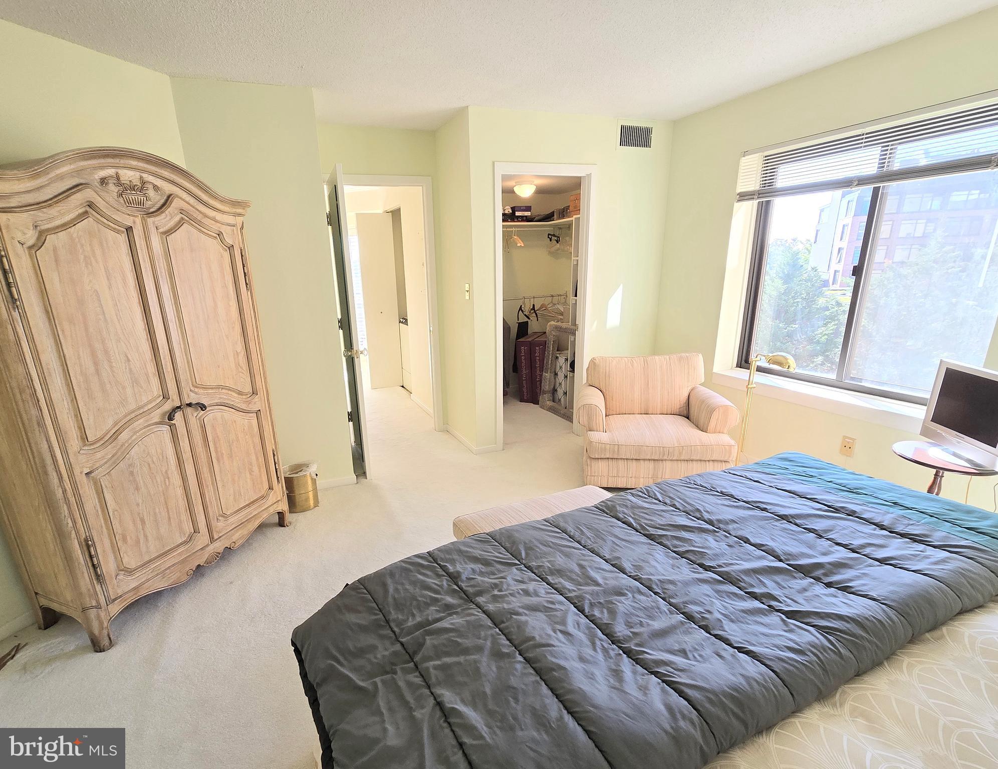 OBSERVATORY CIRCLE - Residential