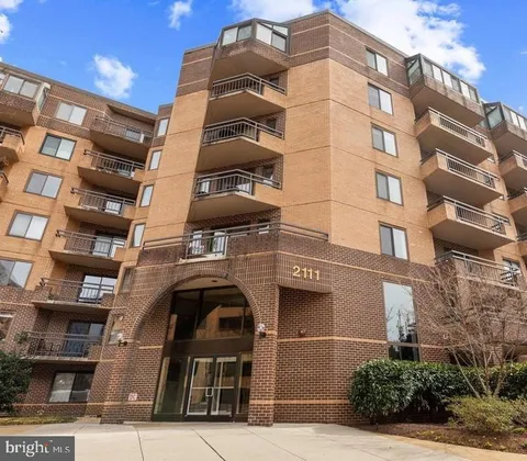 2111 Wisconsin Avenue NW Unit 401, Washington, DC MLS: DCDC2241752