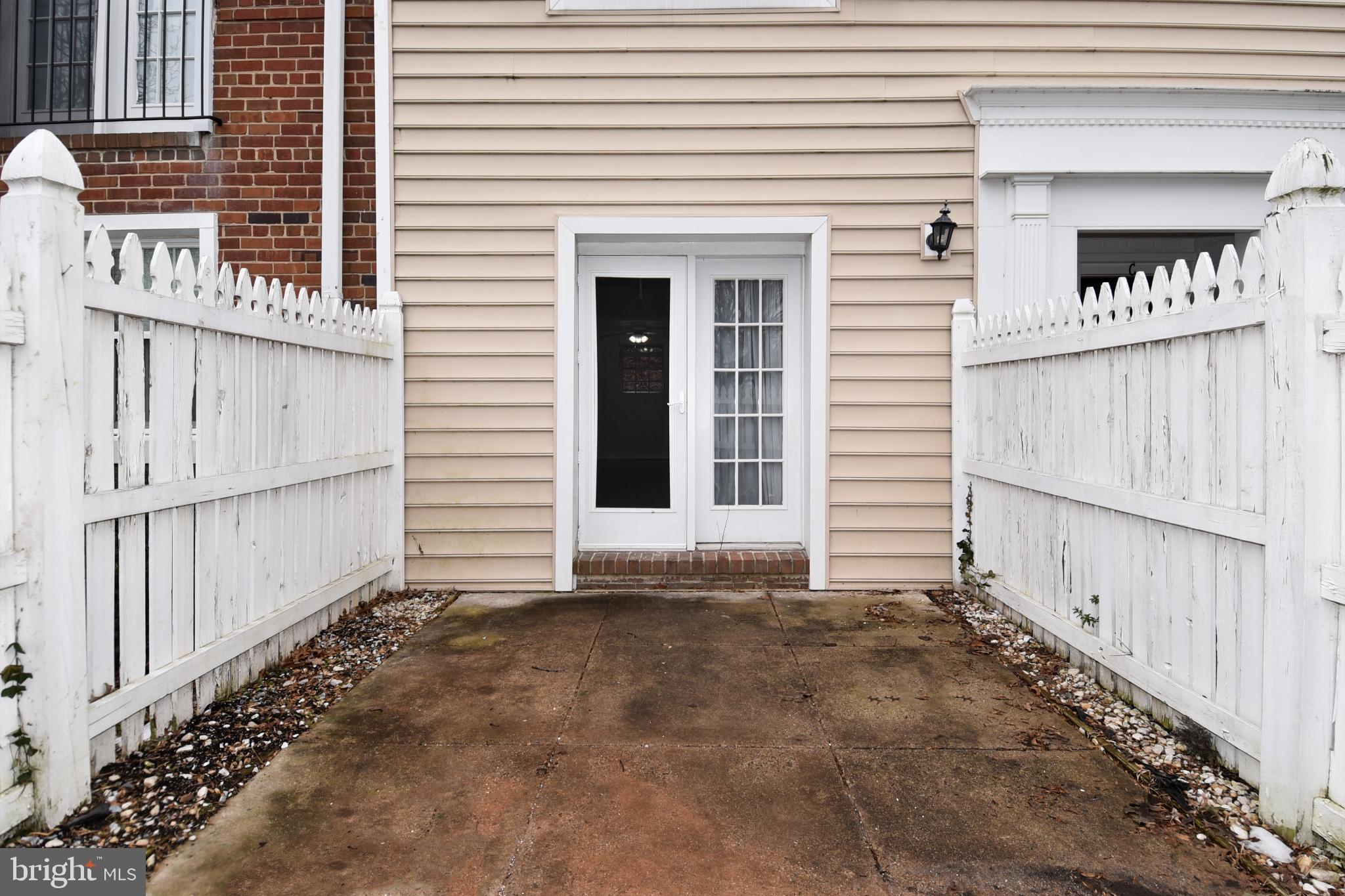 THE ARLINGTON - Residential Lease