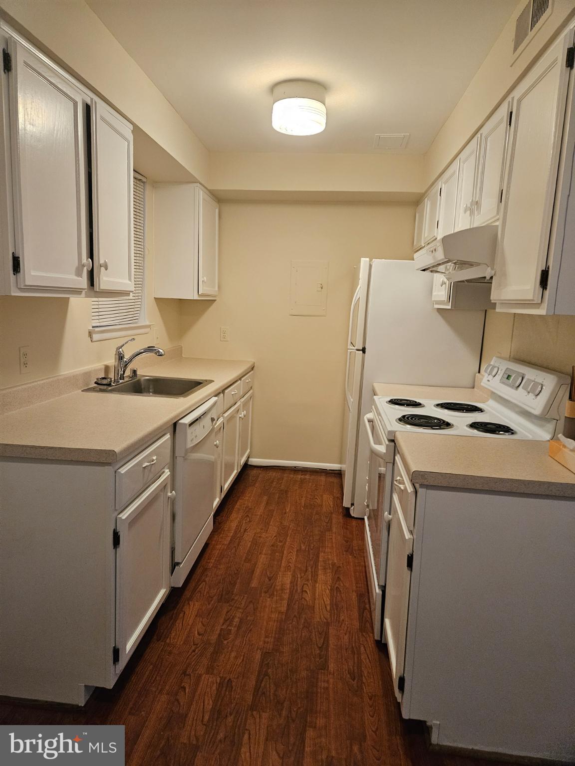 THE ARLINGTON - Residential Lease