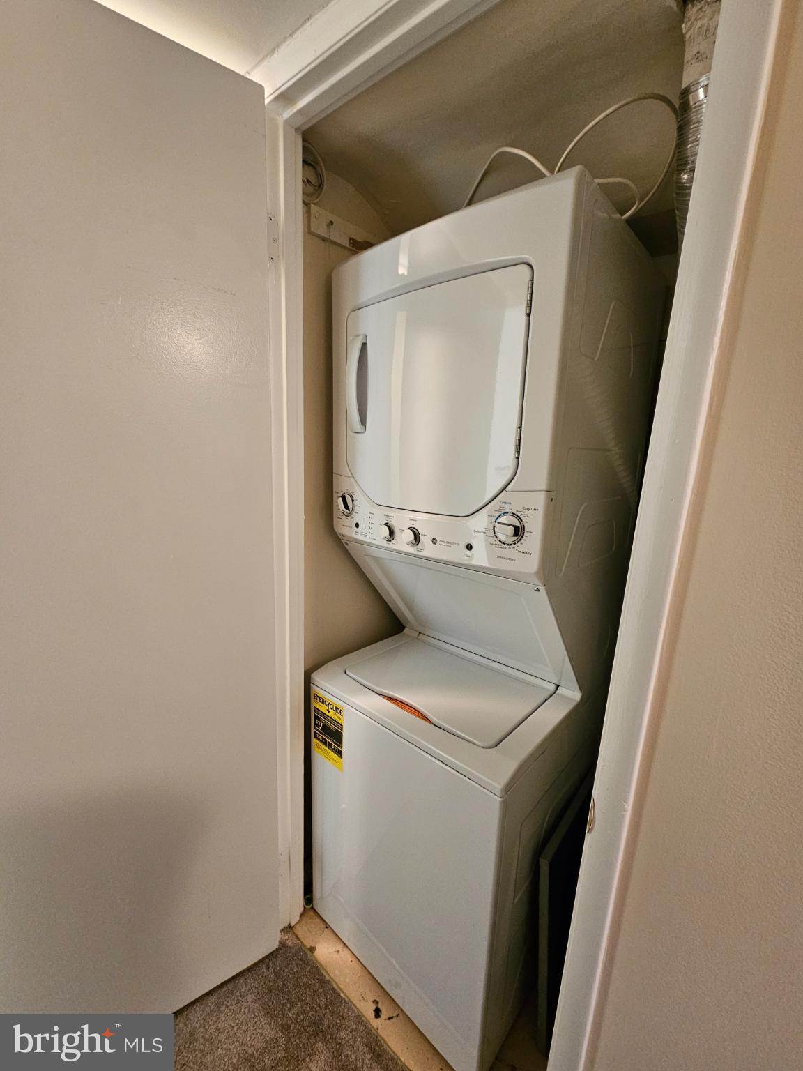 THE ARLINGTON - Residential Lease