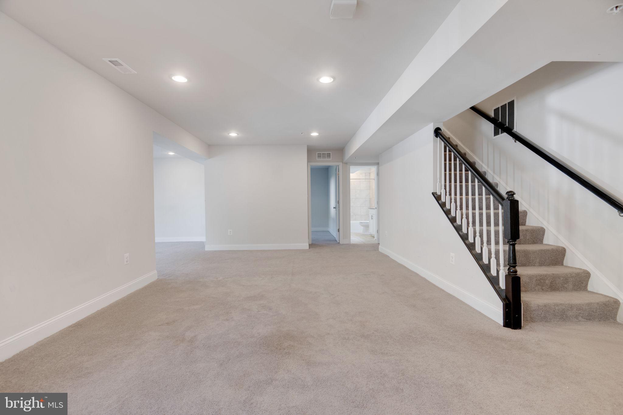 TANYARD COVE - Residential Lease