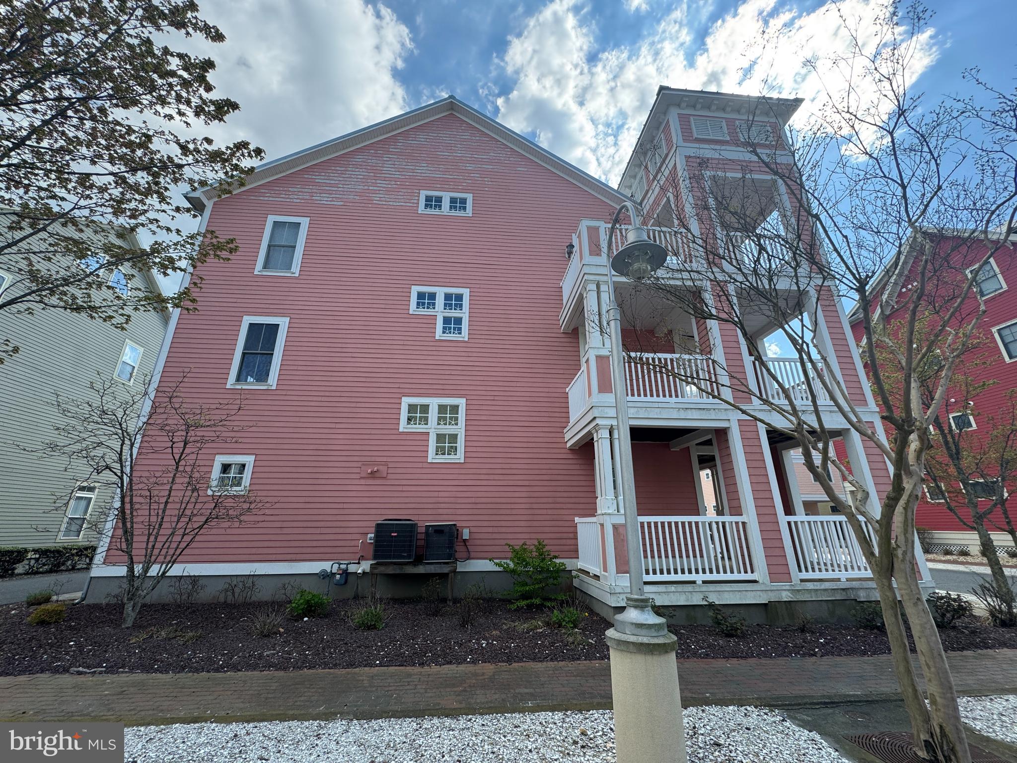 8 SHORE POINT DRIVE