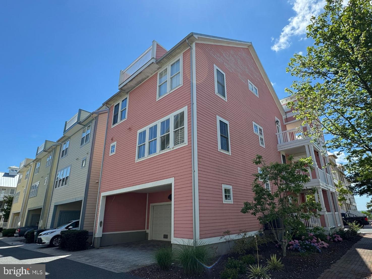 8 SHORE POINT DRIVE