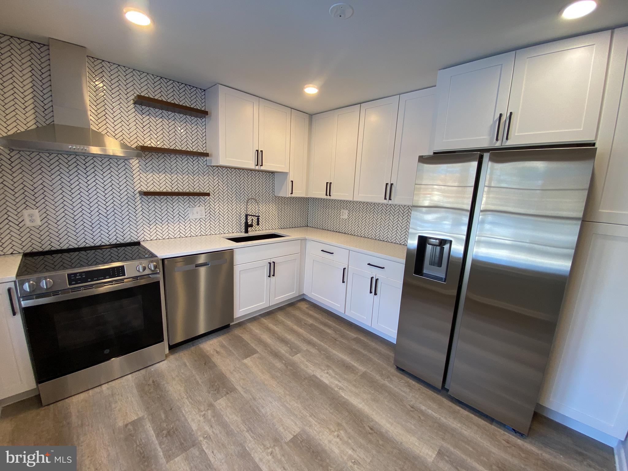 3425 HARRINGTON DRIVE A 20