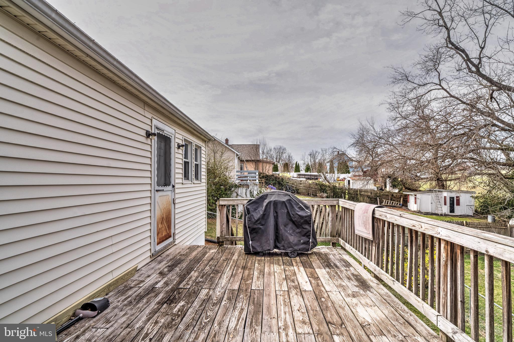 FAIRVIEW VILLAGE - Residential