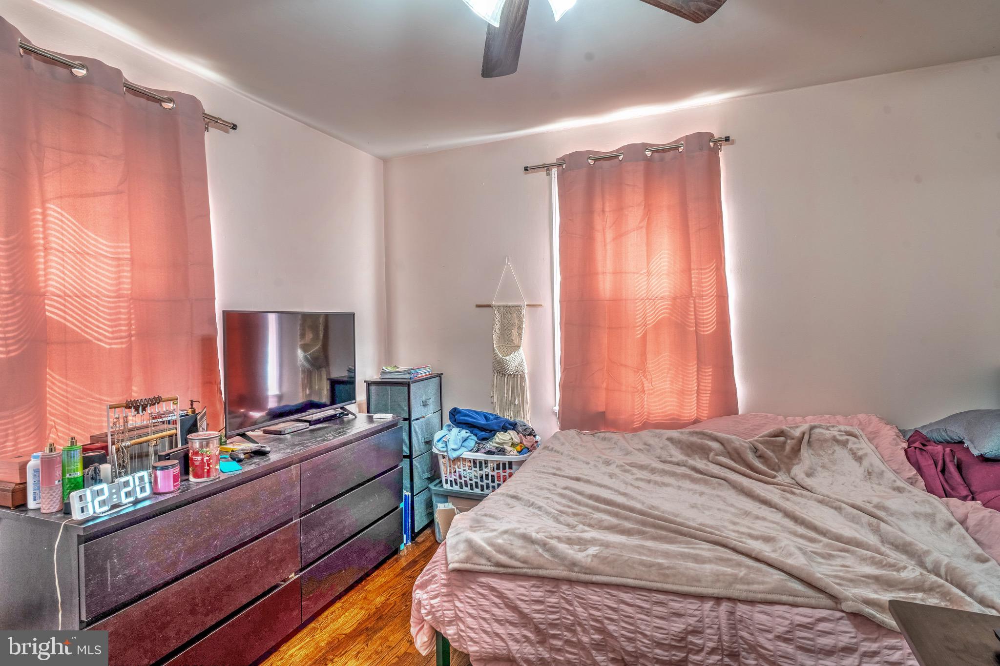 FAIRVIEW VILLAGE - Residential