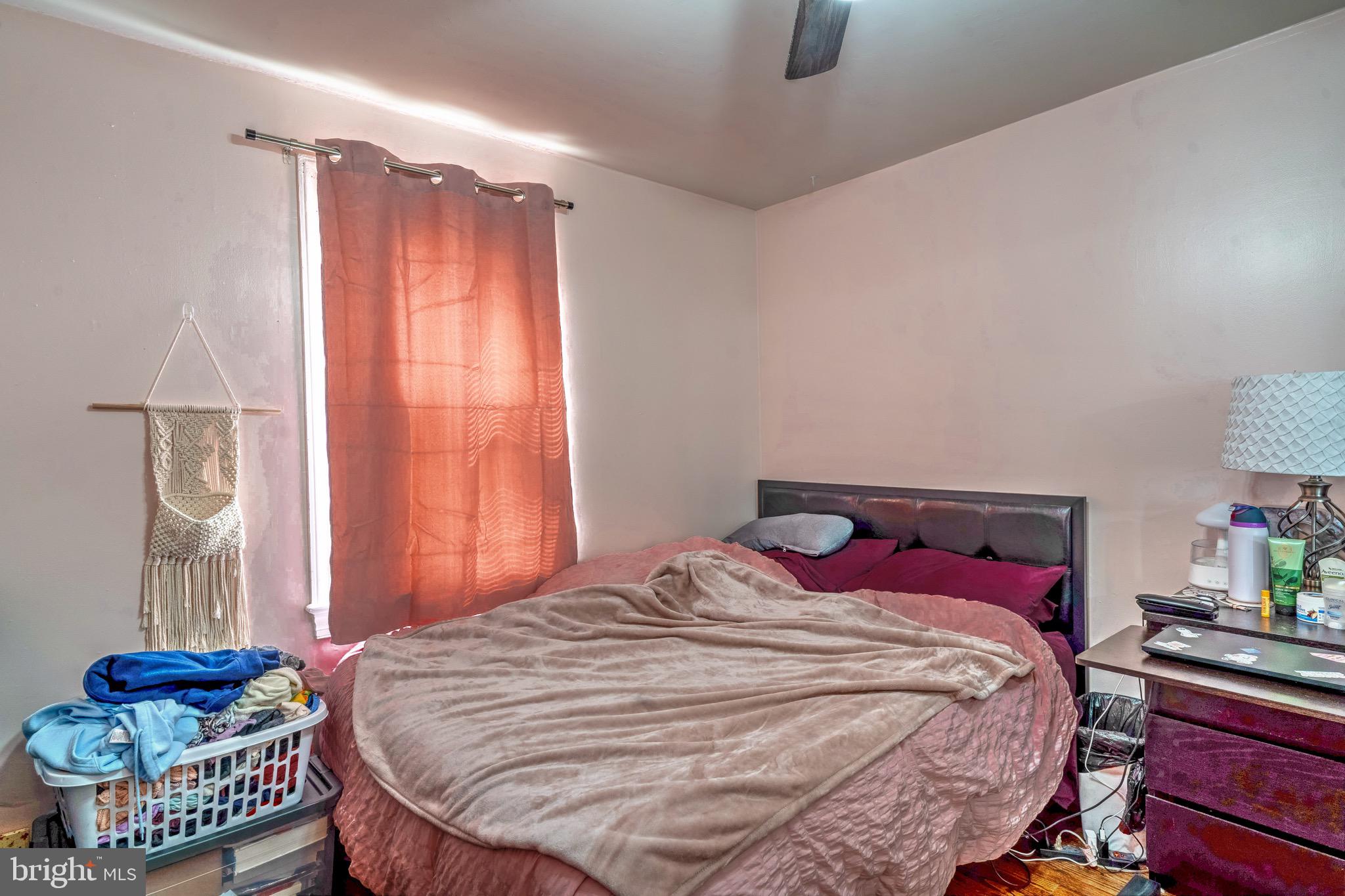 FAIRVIEW VILLAGE - Residential