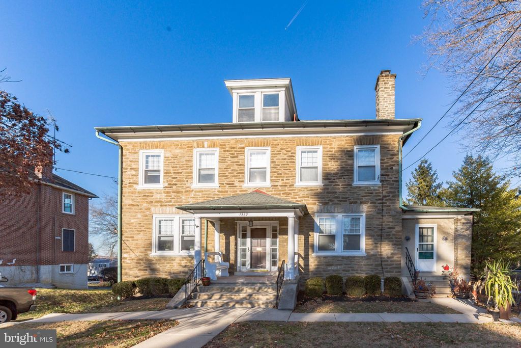 Photo of 1320 Butler Pike #APT 2, CONSHOHOCKEN, PA 19428 (MLS # PAMC2164892)