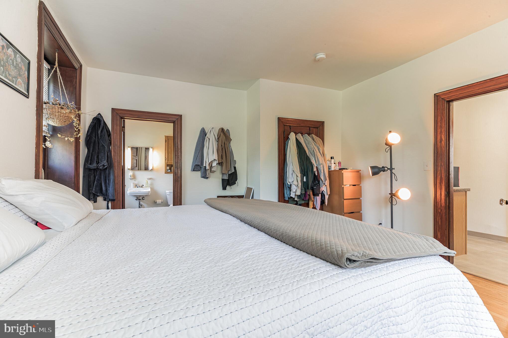 CONSHOHOCKEN - Residential Lease