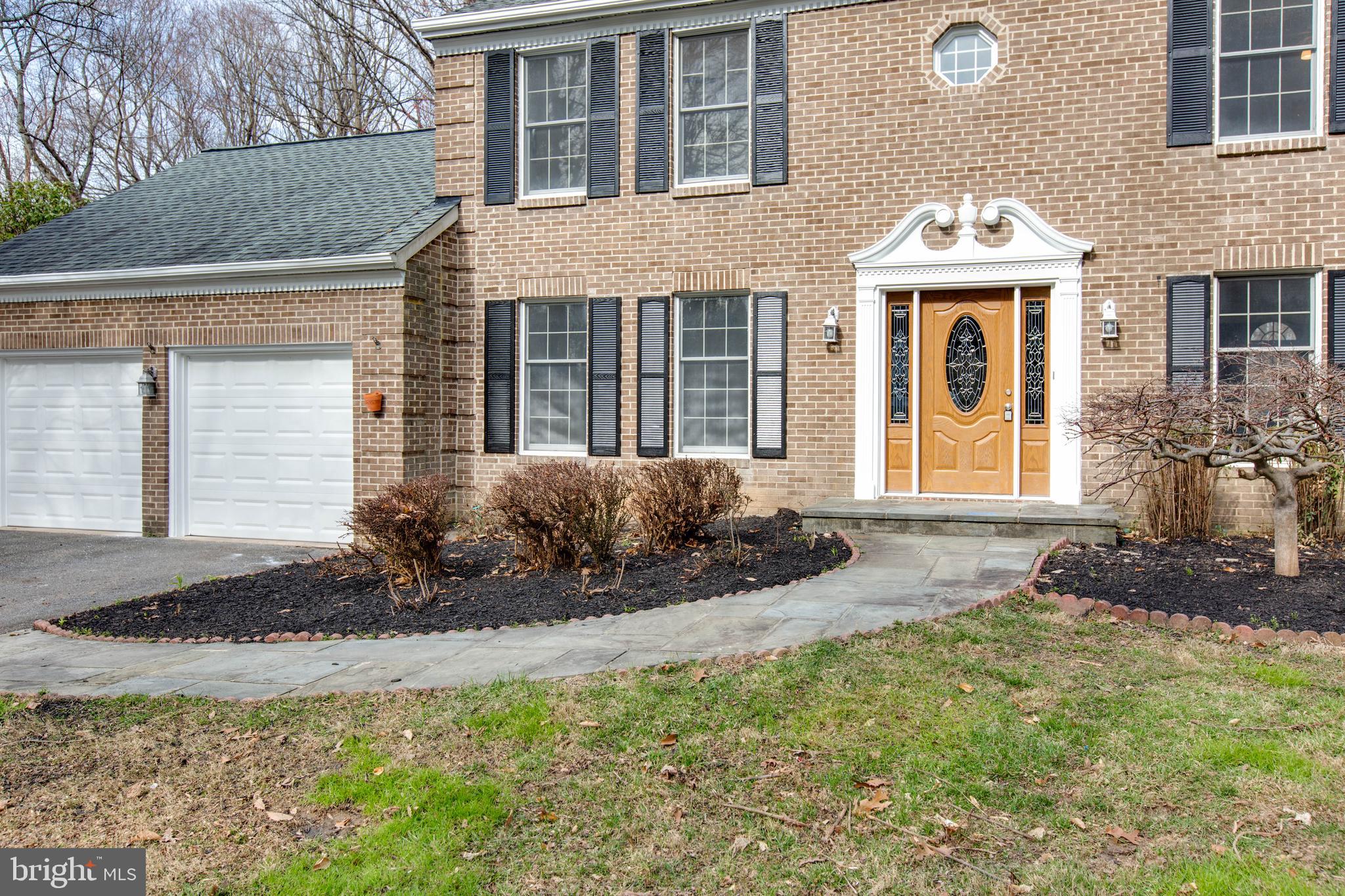 2828 GREEN SHADE COURT