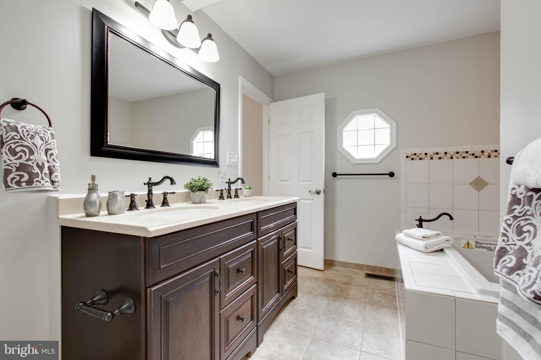 ST JOHNS GREEN - Residential