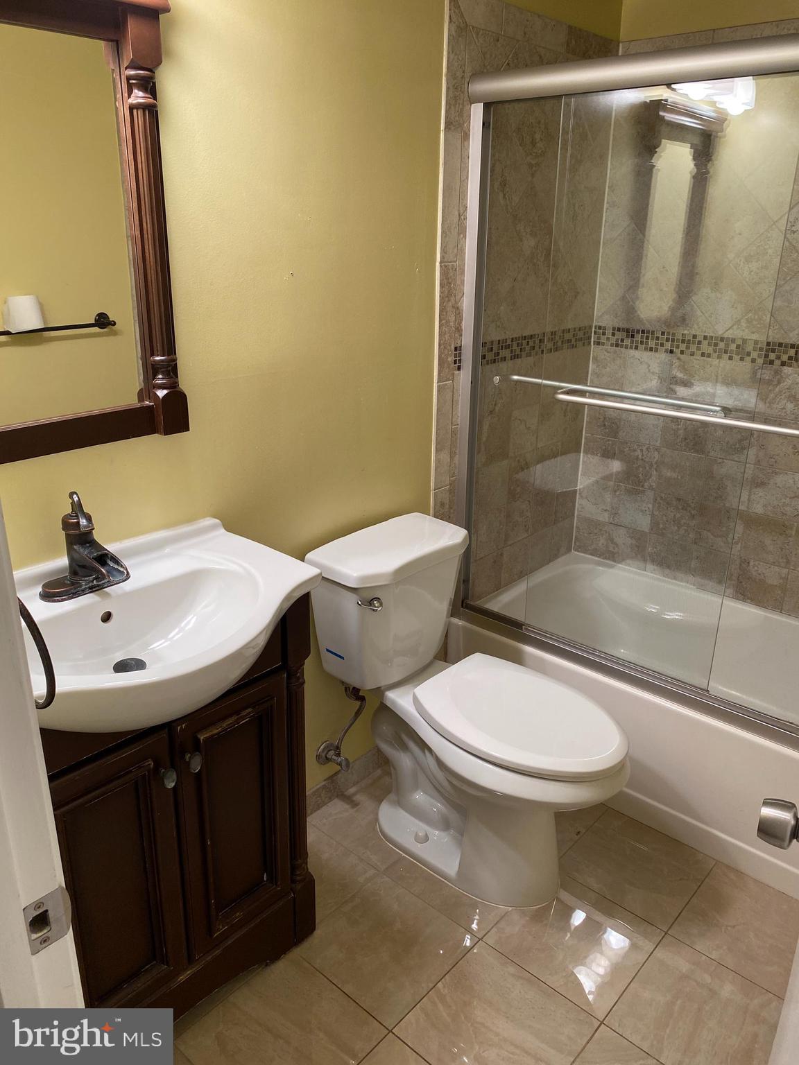 BURKE COVE - Residential Lease