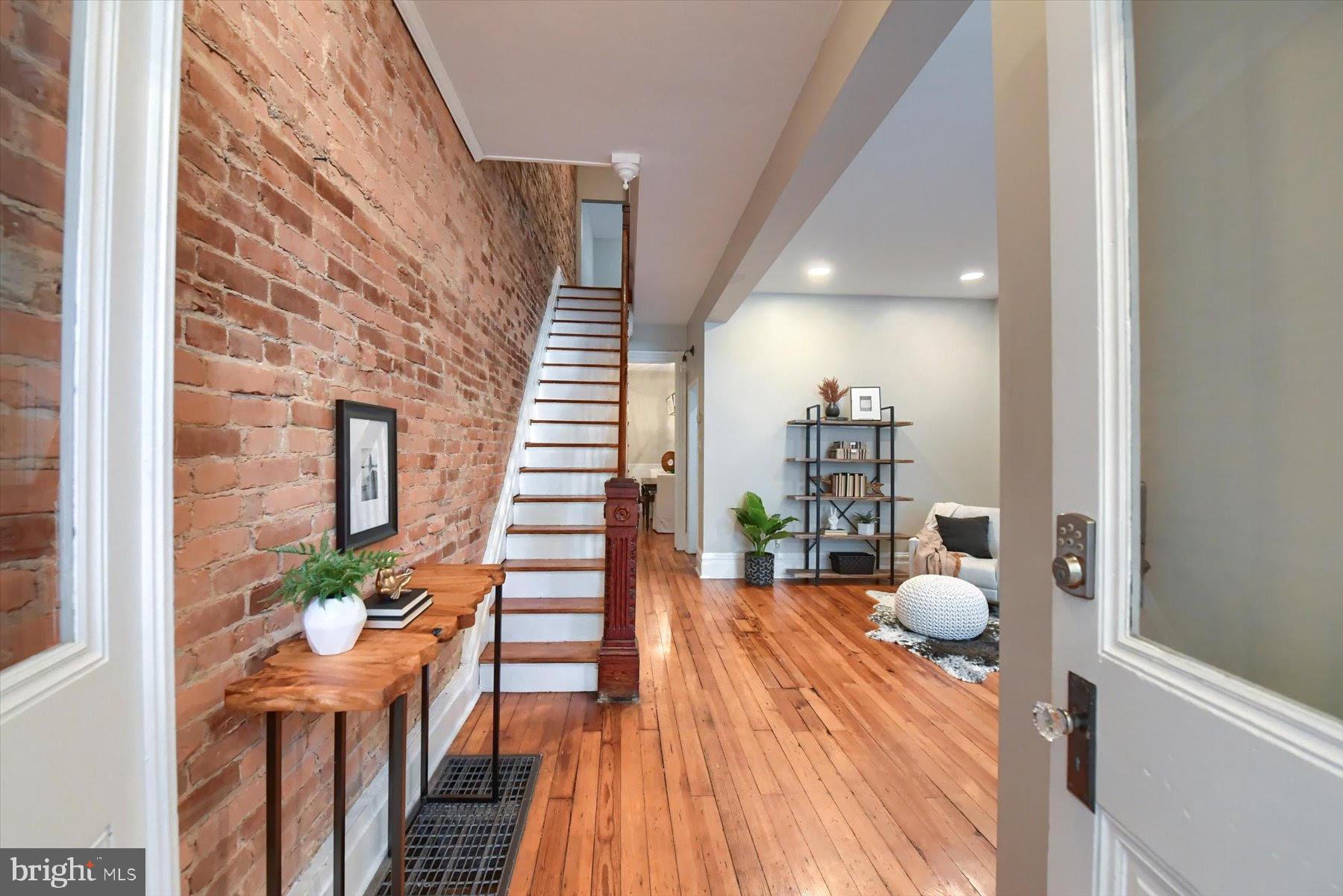 1605 GREEN STREET