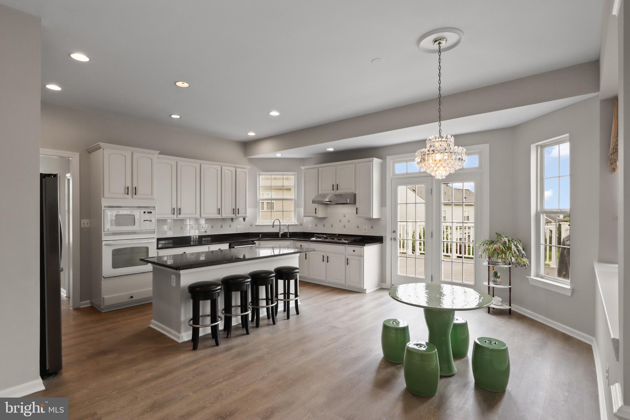 POTOMAC OAKS - Residential