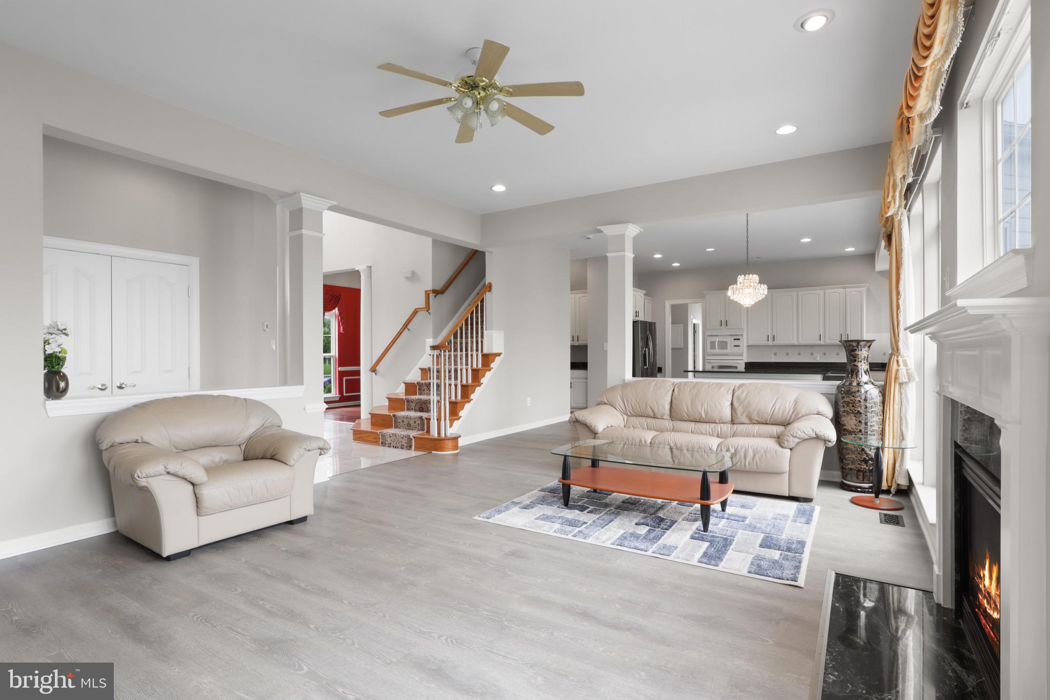 POTOMAC OAKS - Residential