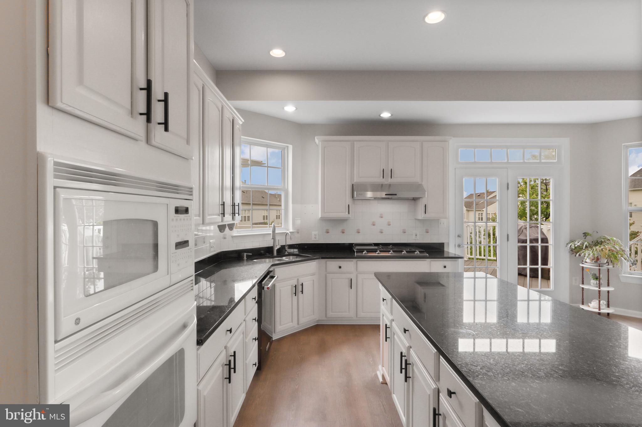 POTOMAC OAKS - Residential