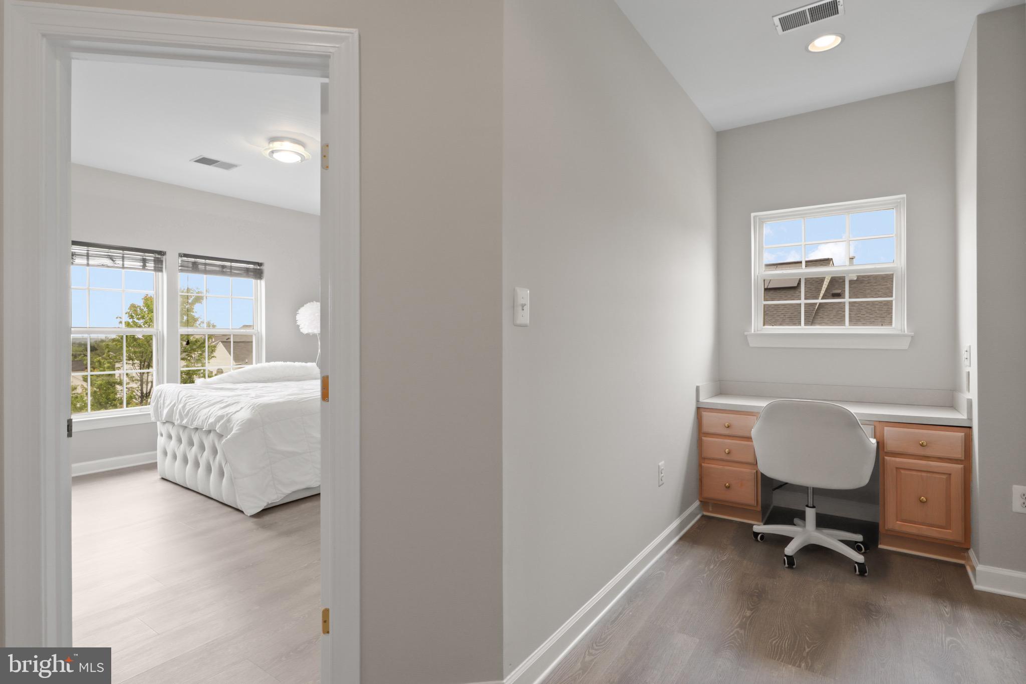 POTOMAC OAKS - Residential