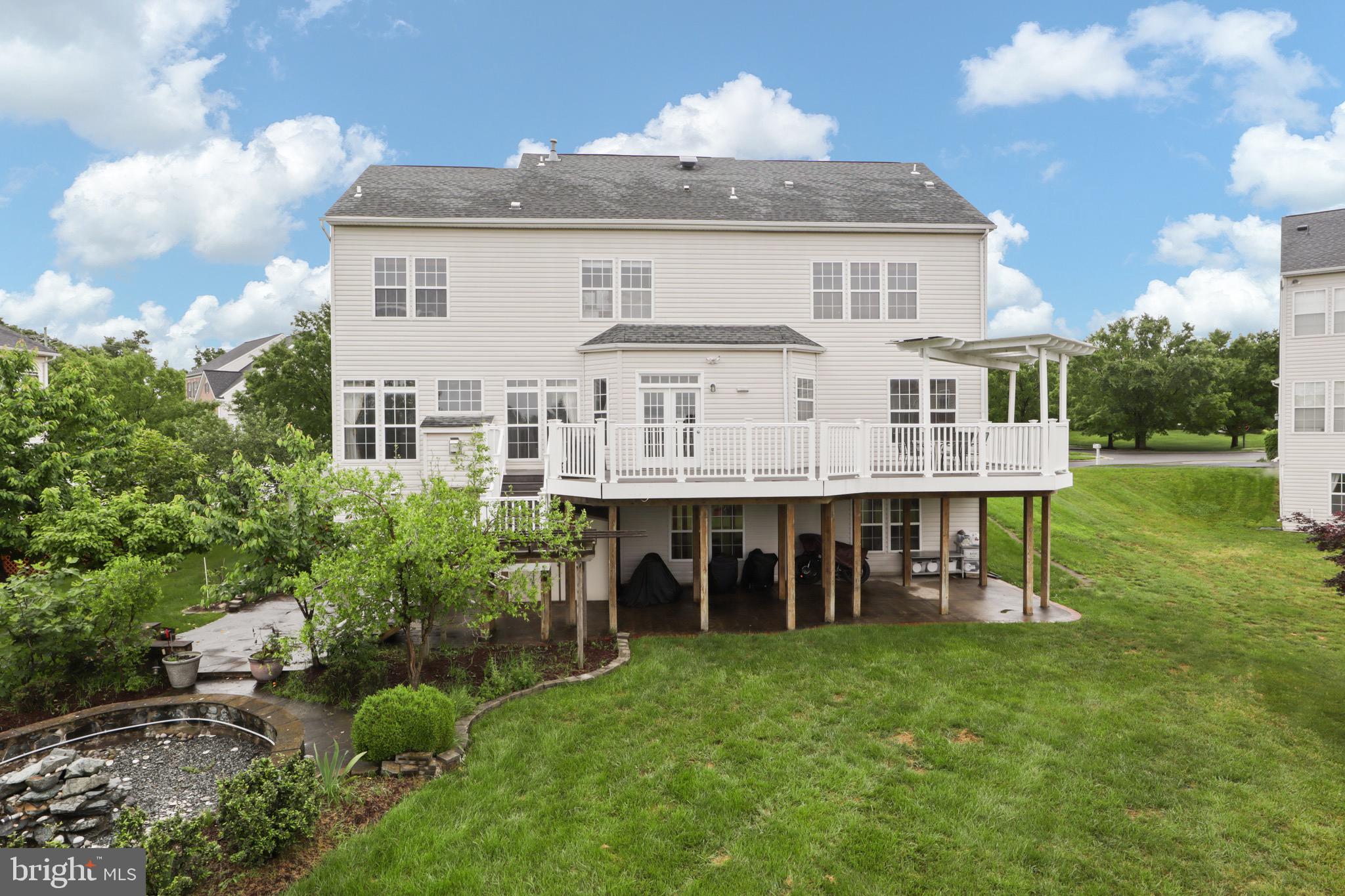 POTOMAC OAKS - Residential