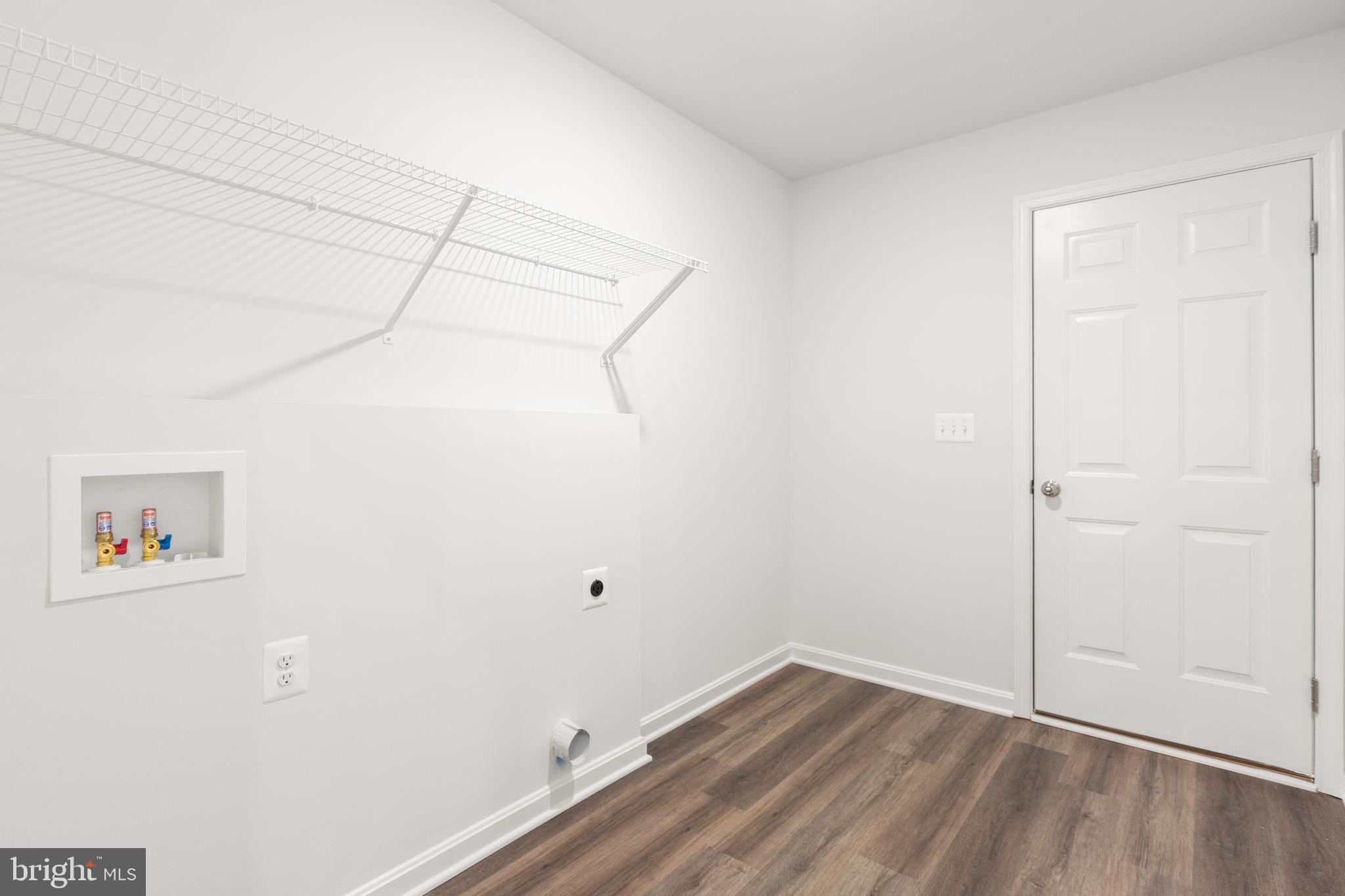 FRESHWATER ESTATES - Residential