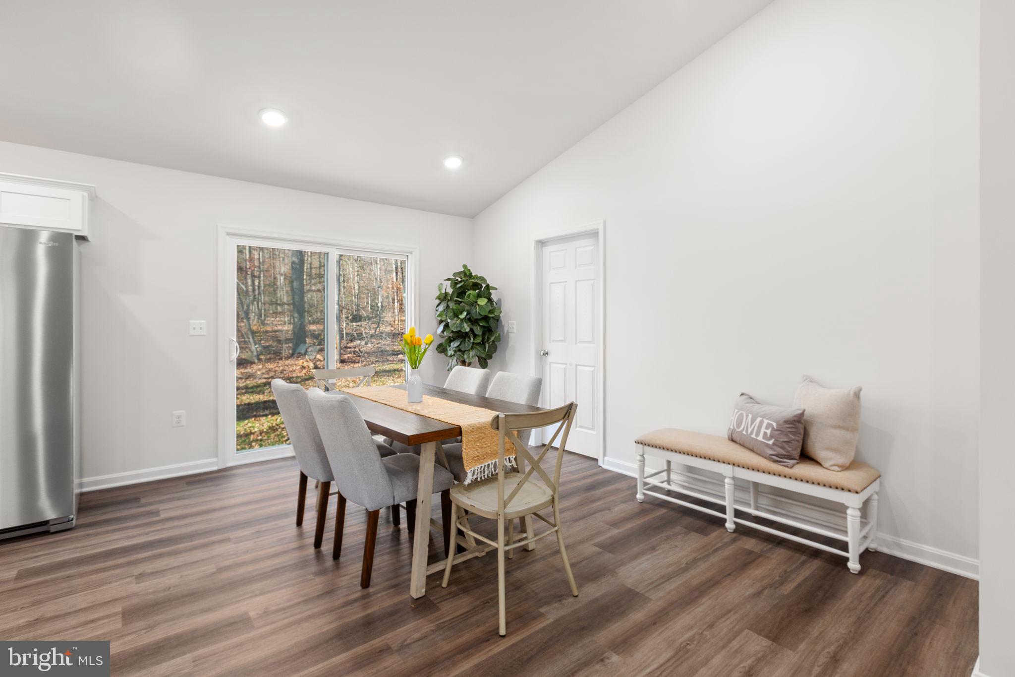 FRESHWATER ESTATES - Residential