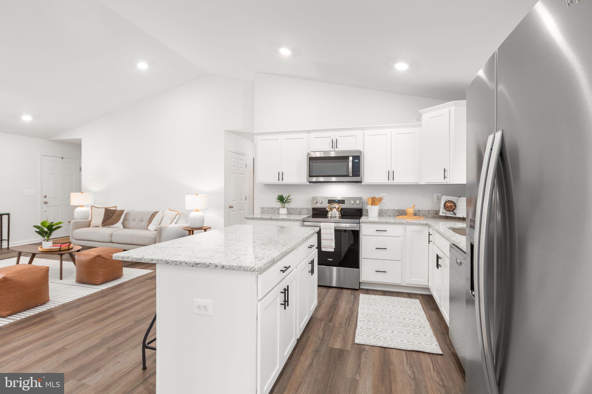 FRESHWATER ESTATES - Residential