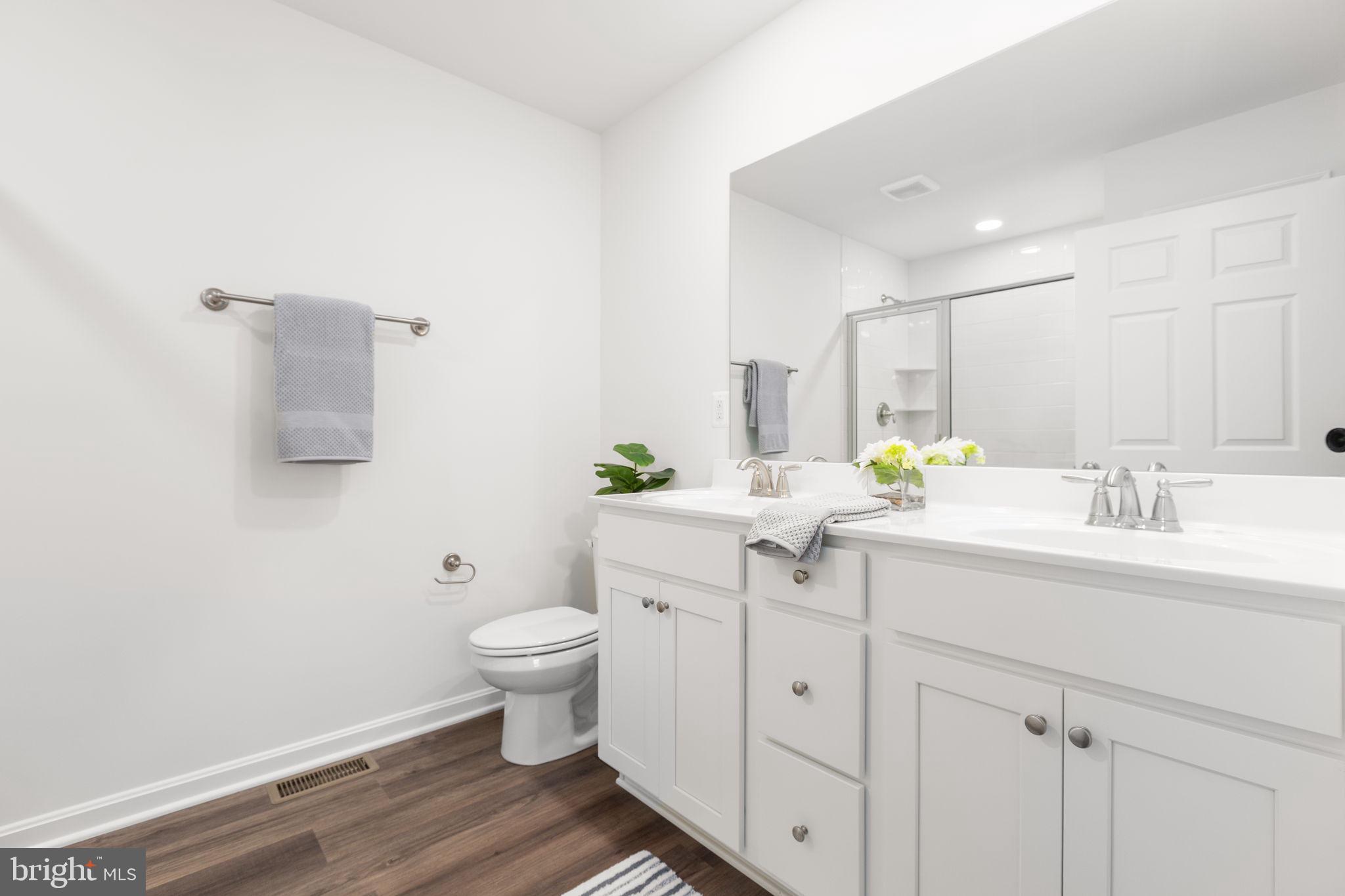 FRESHWATER ESTATES - Residential