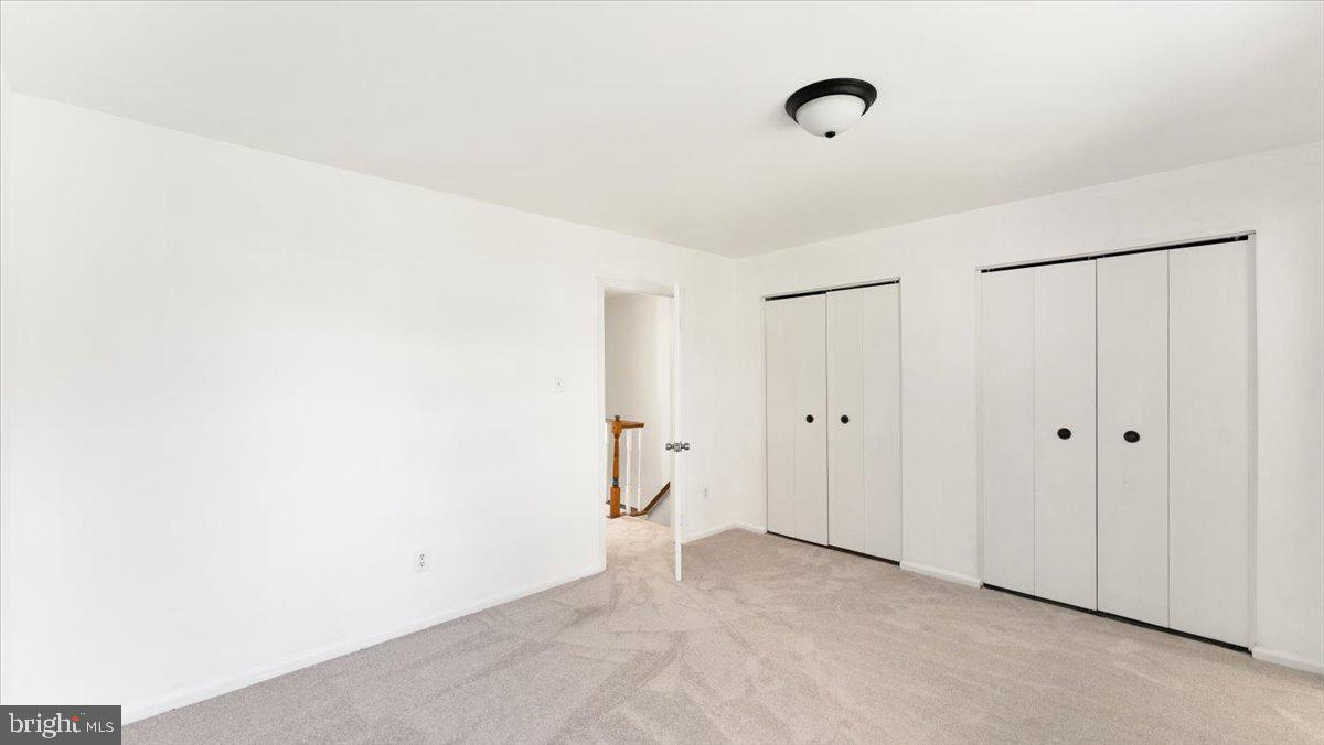 THE MEADOWS - Residential Lease