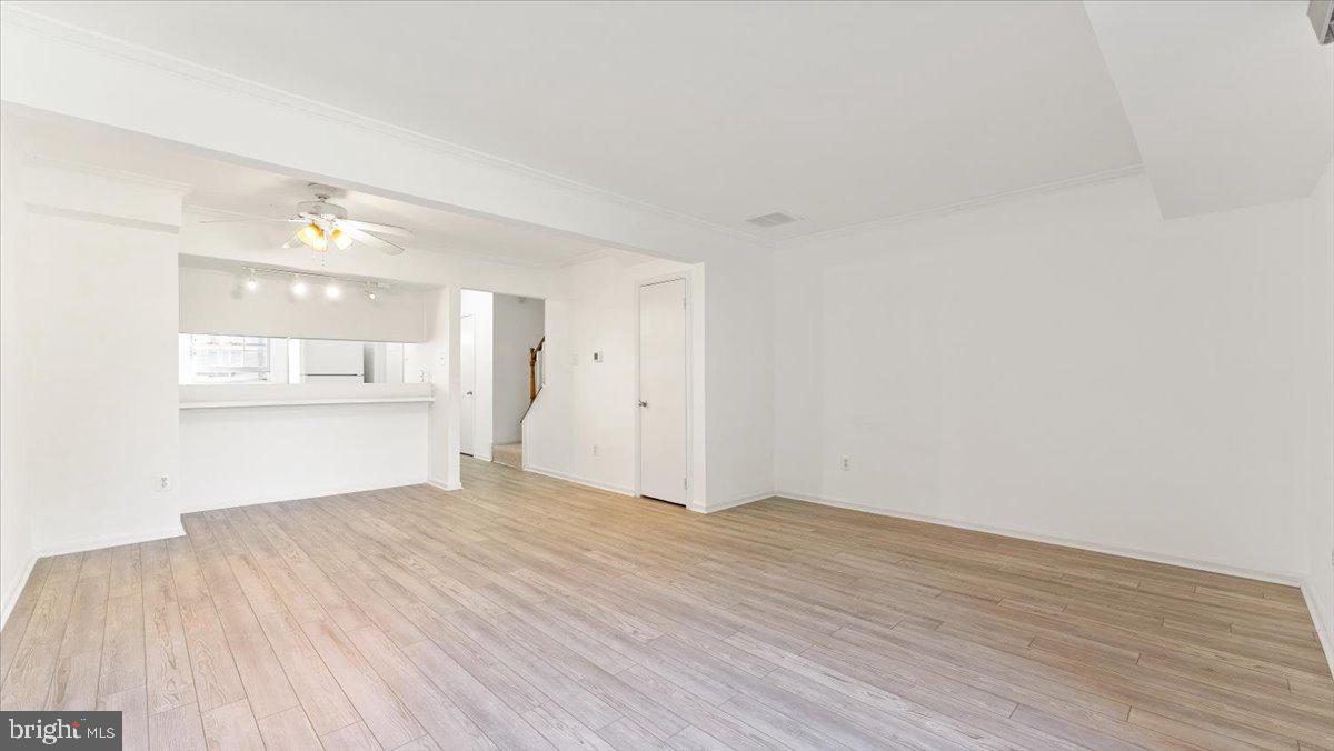 THE MEADOWS - Residential Lease