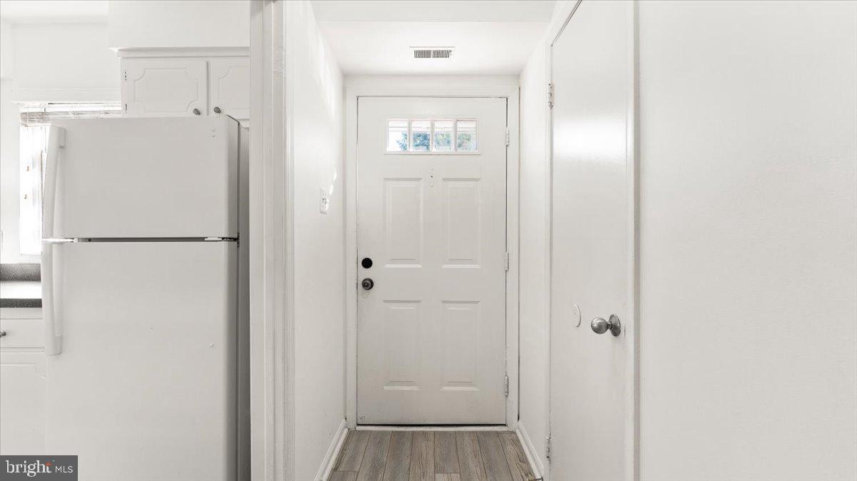 THE MEADOWS - Residential Lease