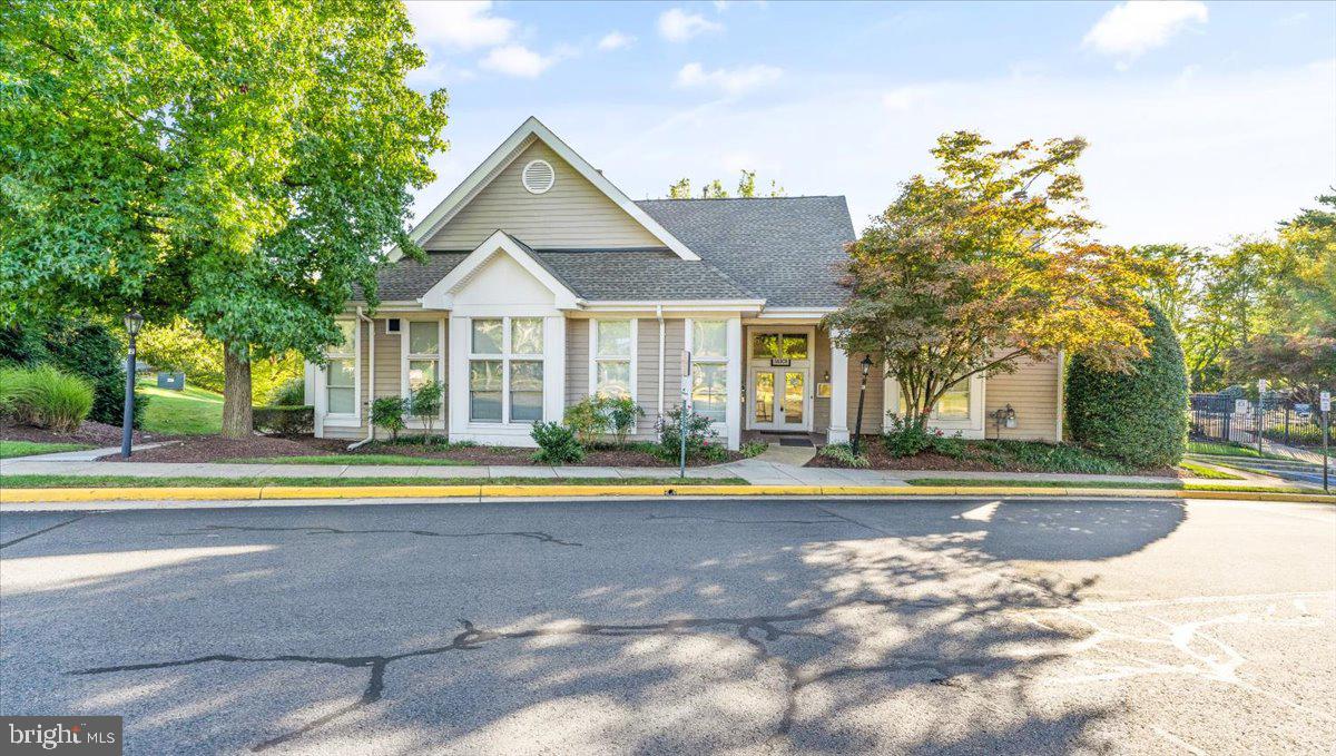 THE MEADOWS - Residential Lease