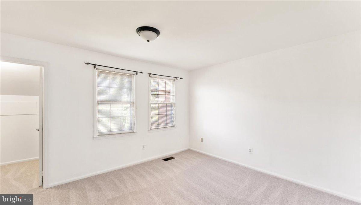 THE MEADOWS - Residential Lease