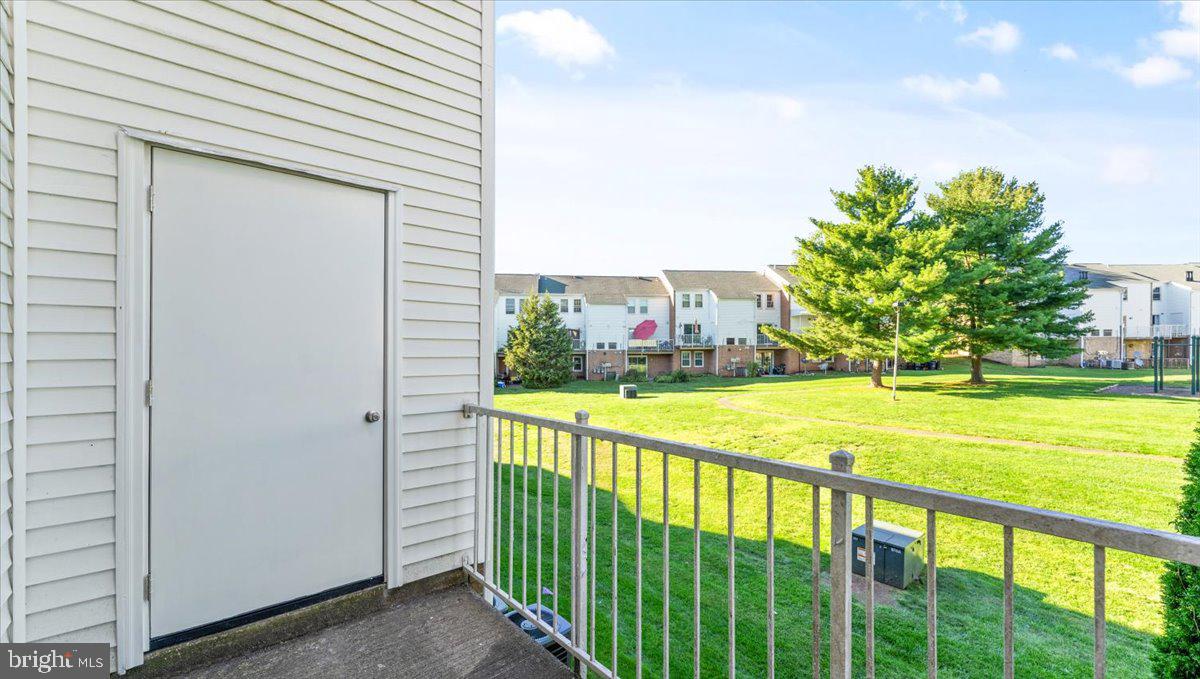 THE MEADOWS - Residential Lease