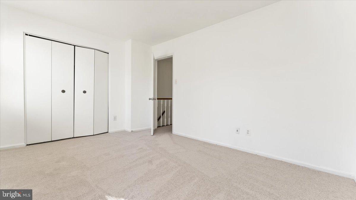 THE MEADOWS - Residential Lease