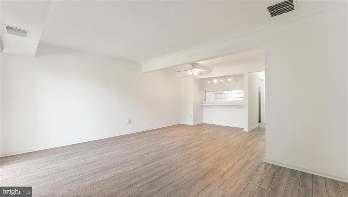 THE MEADOWS - Residential Lease