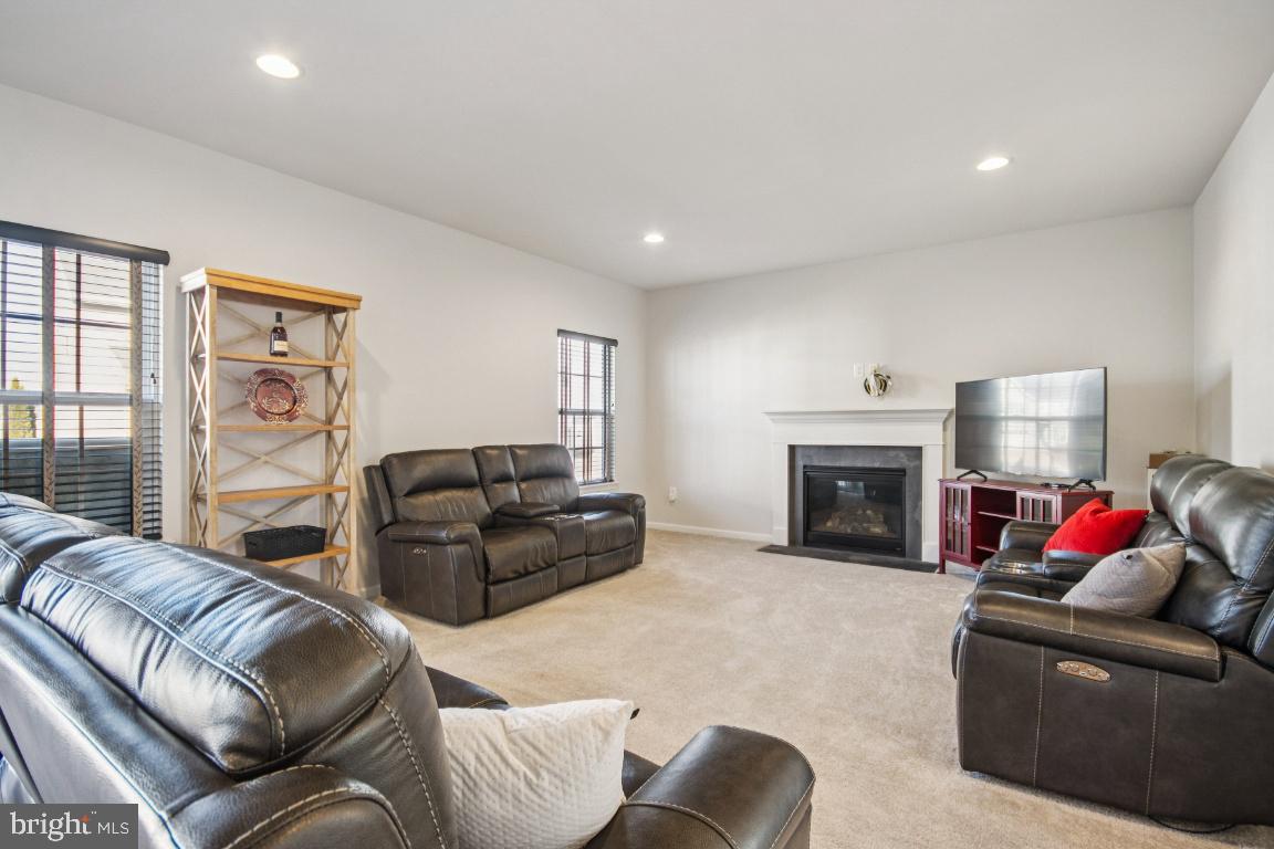 LEES PARKE - Residential