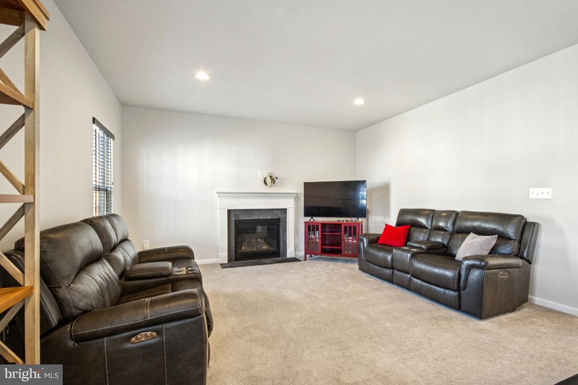 LEES PARKE - Residential